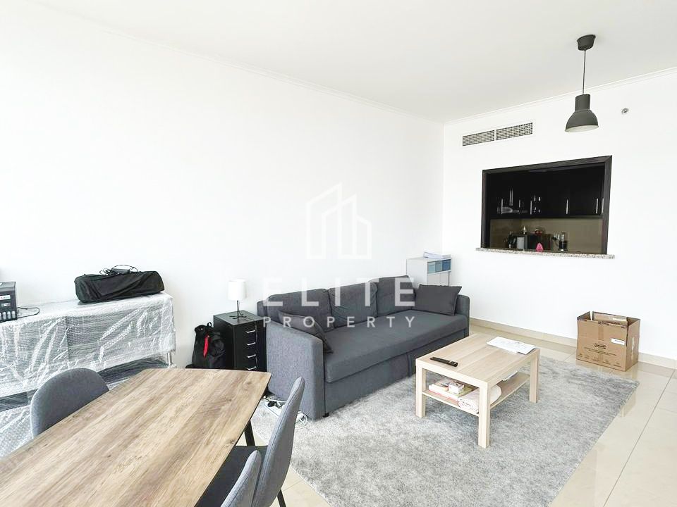 High Floor | Semi Furnished | Vacant Now