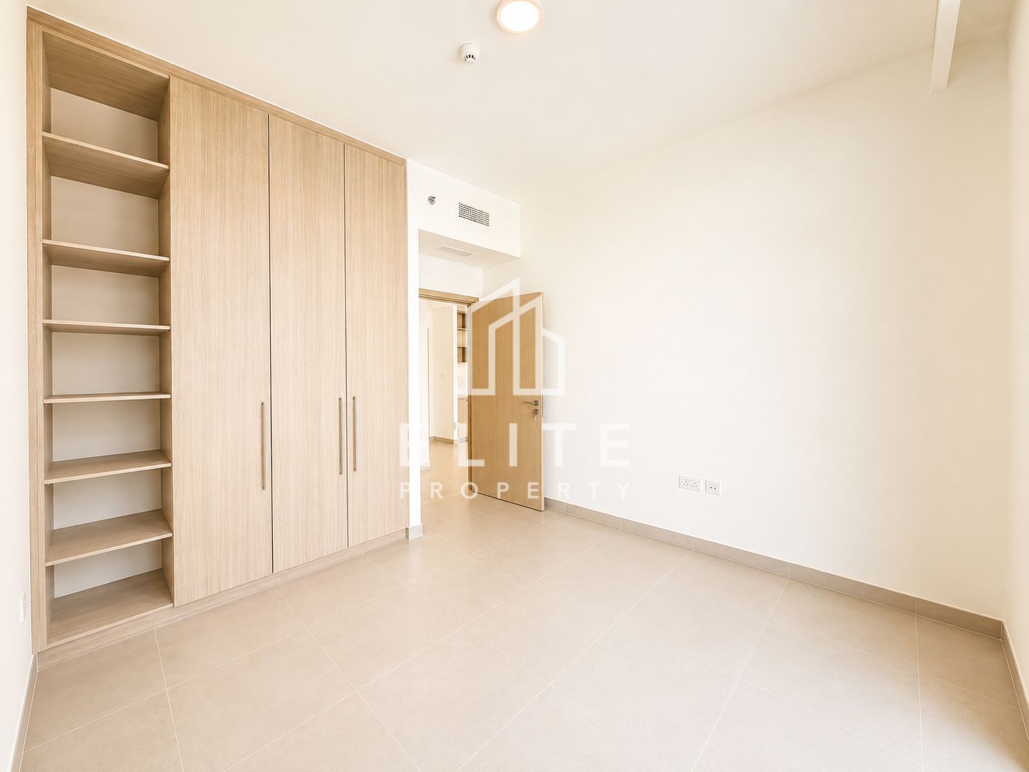 First Tenant | Bright Layout | Golf Course View