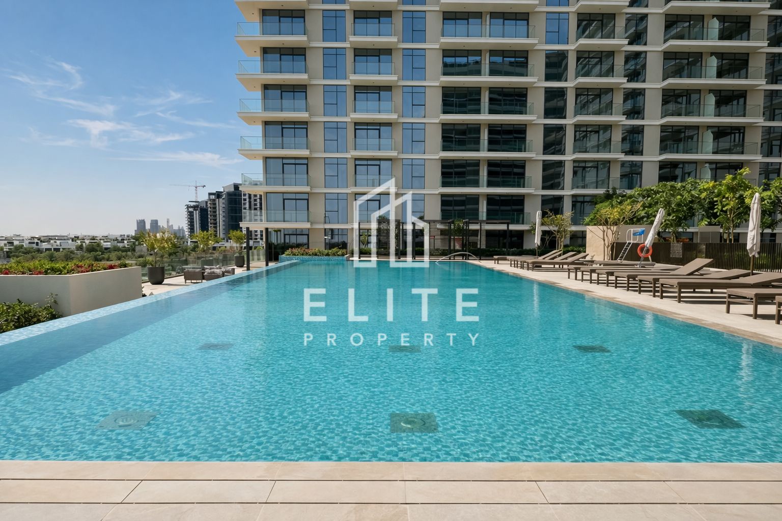 First Tenant | Bright Layout | Golf Course View