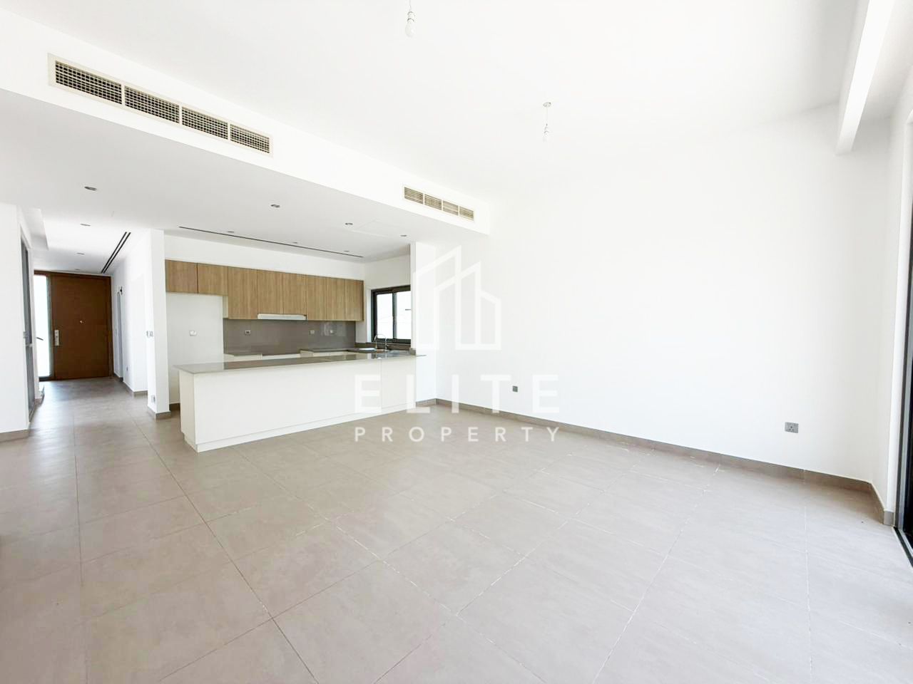 Big Garden | Single Row | Close to Amenities