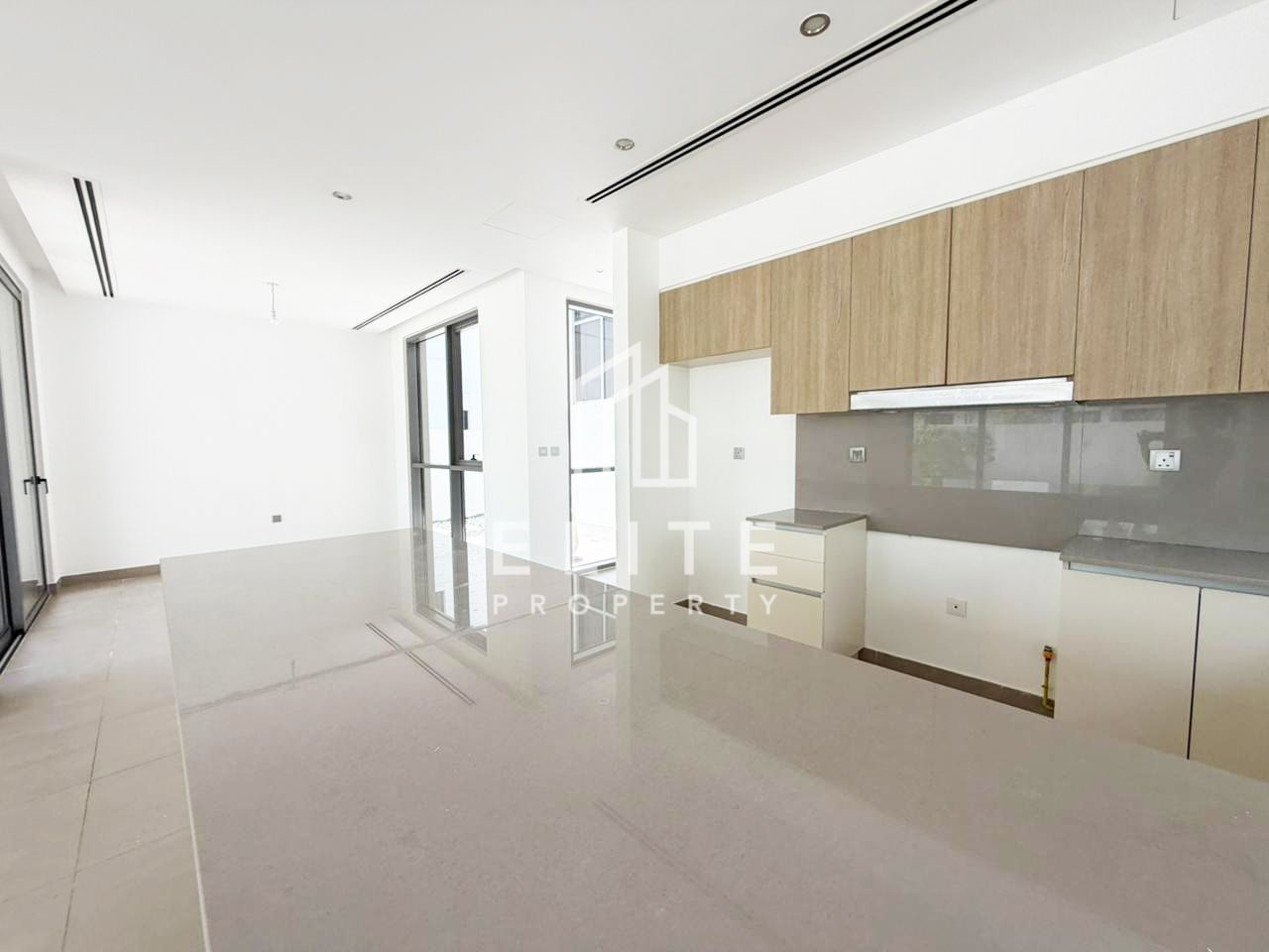 Big Garden | Single Row | Close to Amenities