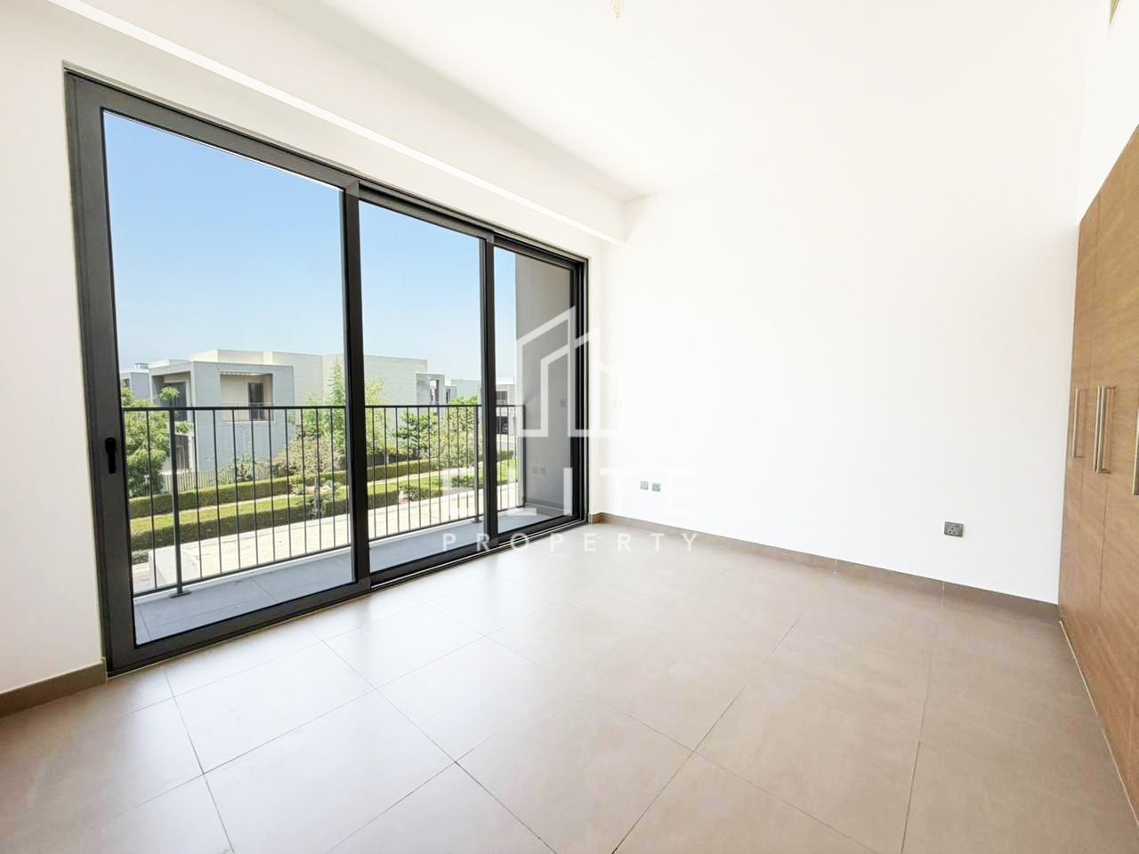 Big Garden | Single Row | Close to Amenities