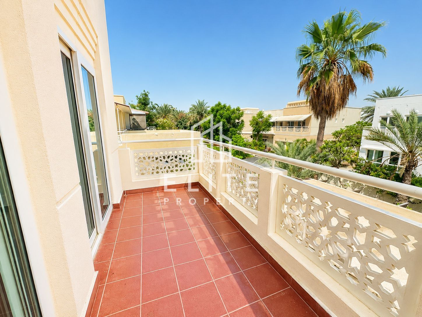 Large 4BR Villa | Beautiful Garden | Keys in Hand