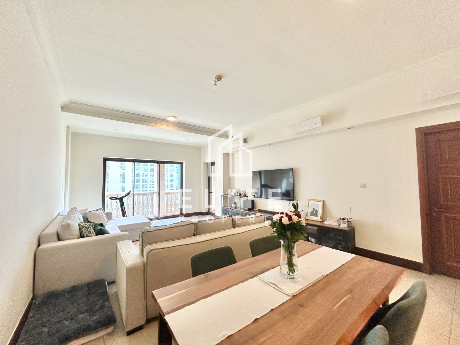 PRIME LOCATION | PARTIAL SEA VIEW | VOT