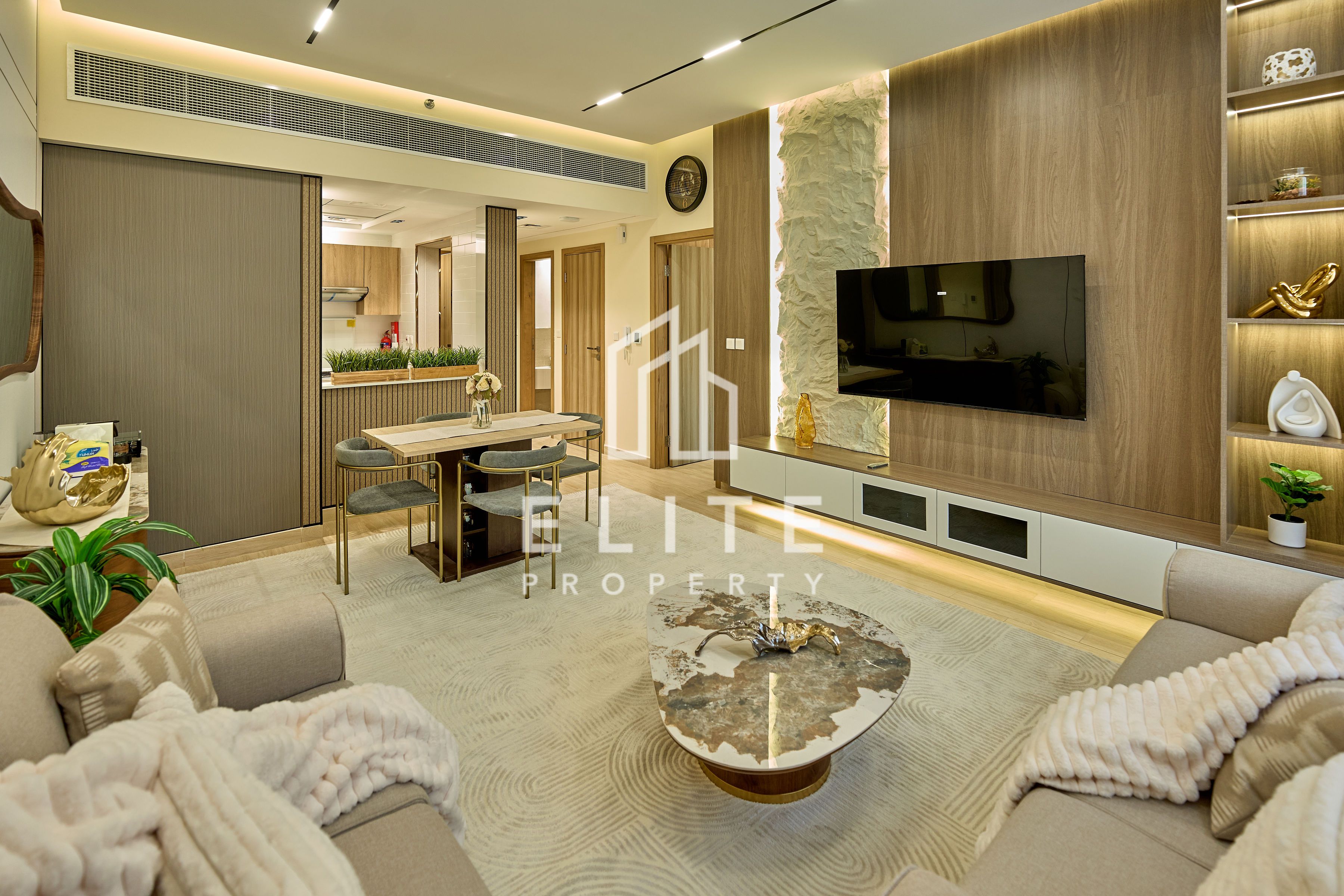 Multiple Cheques | Fully Furnished | Big Layout