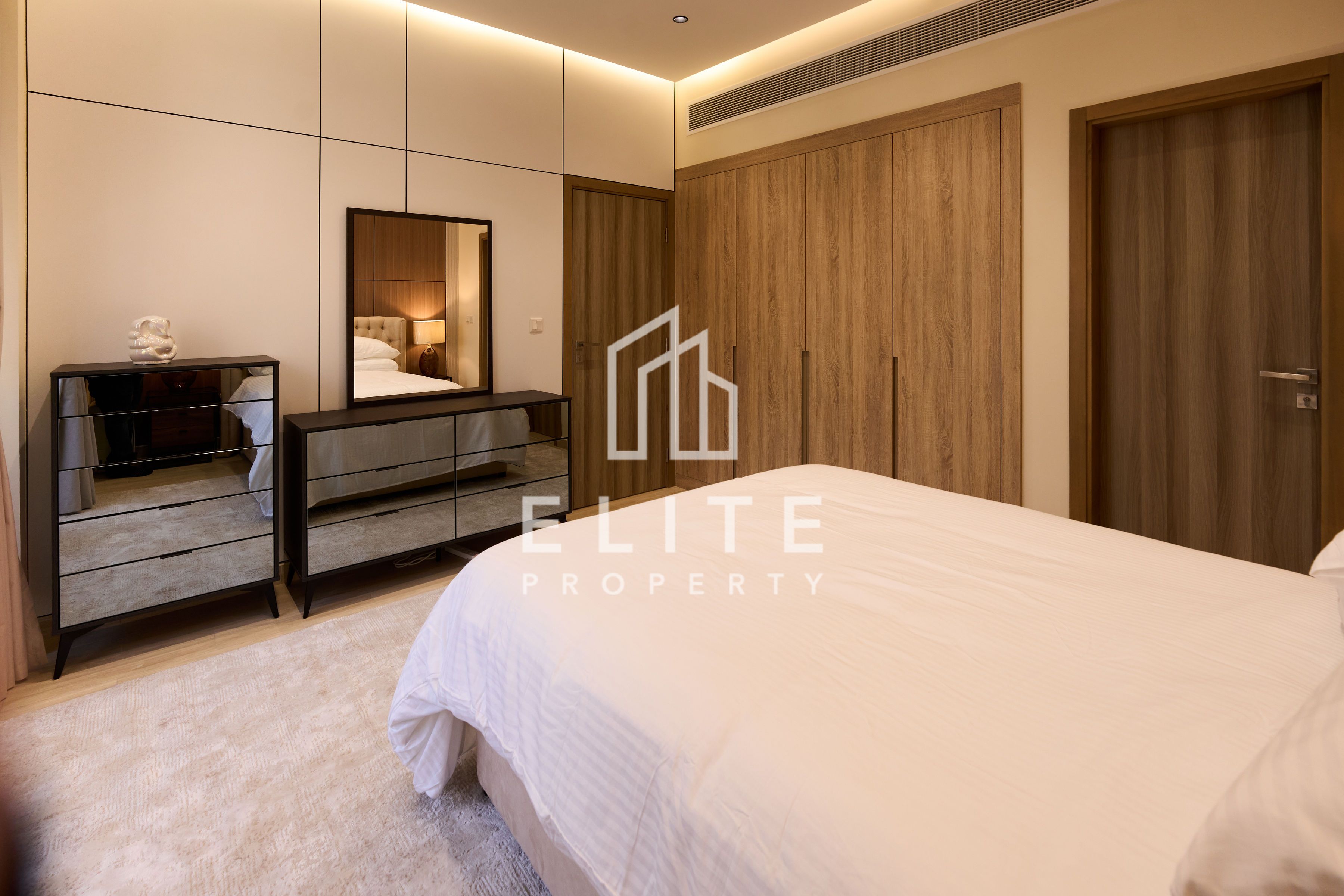 Multiple Cheques | Fully Furnished | Big Layout