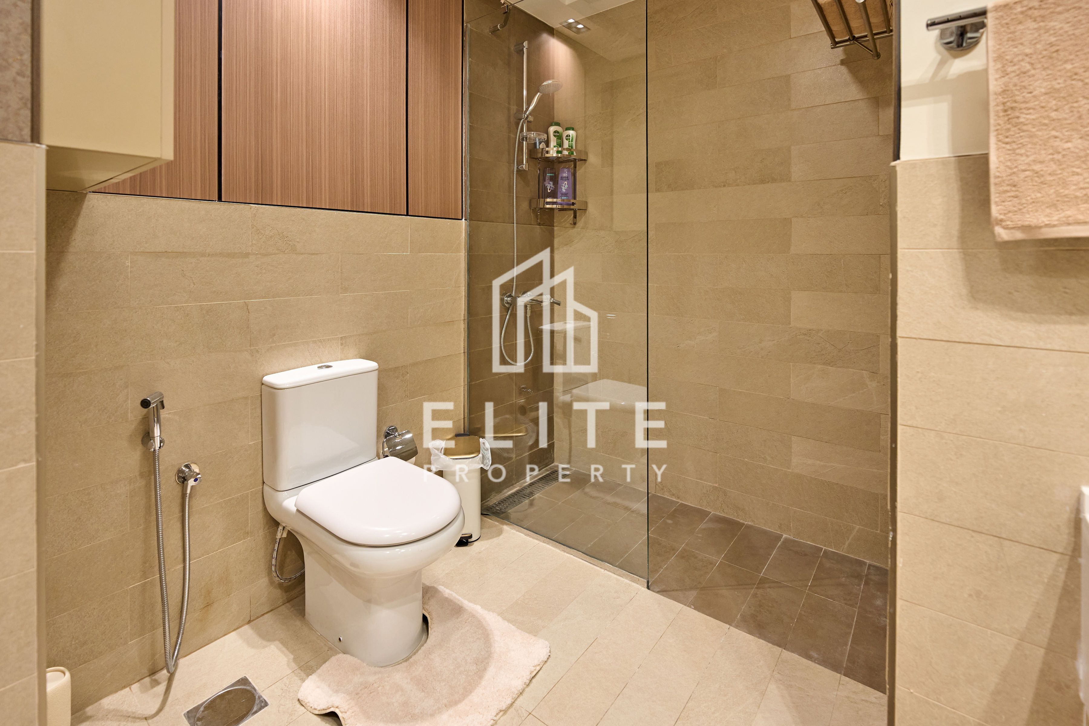 Multiple Cheques | Fully Furnished | Big Layout