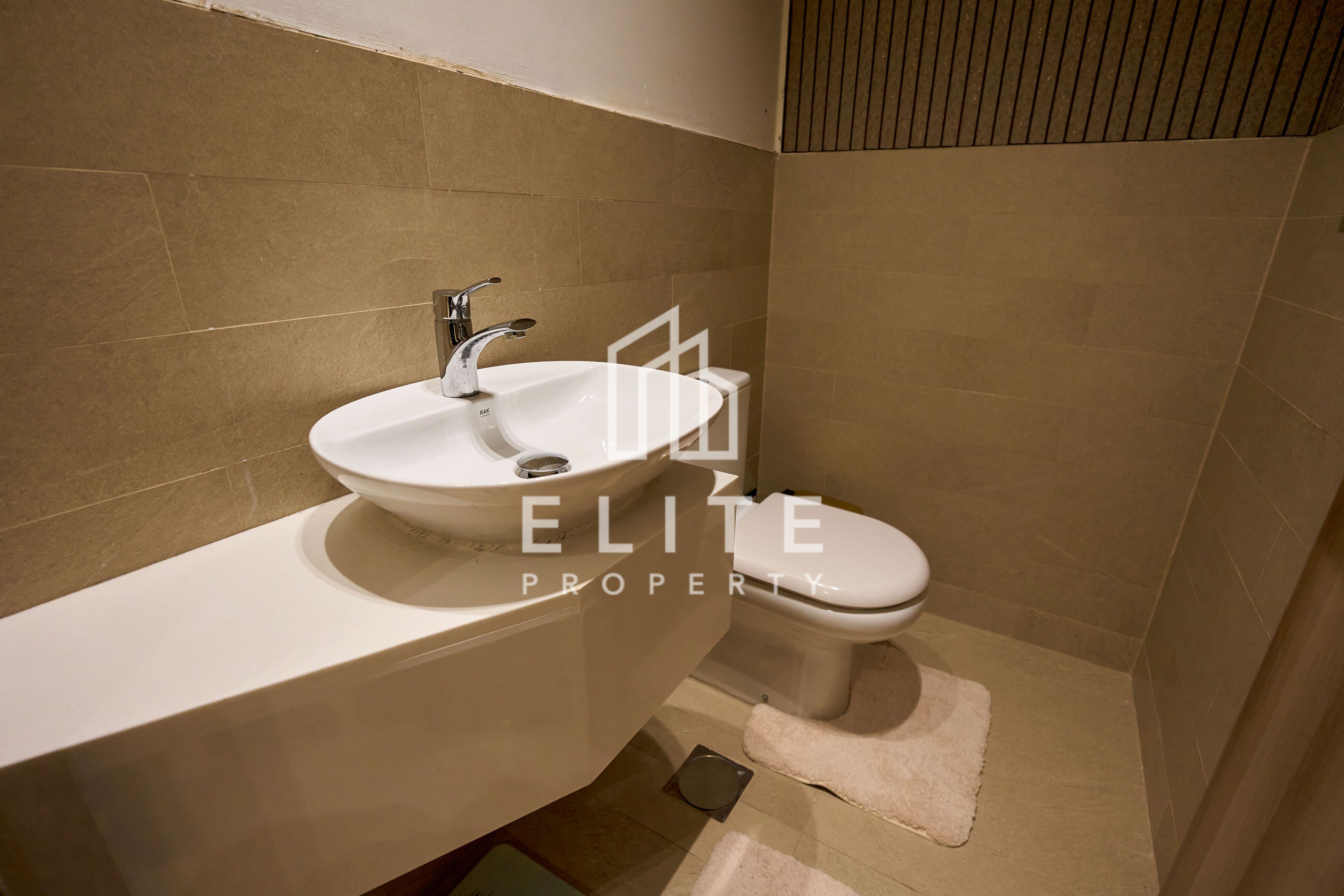 Multiple Cheques | Fully Furnished | Big Layout