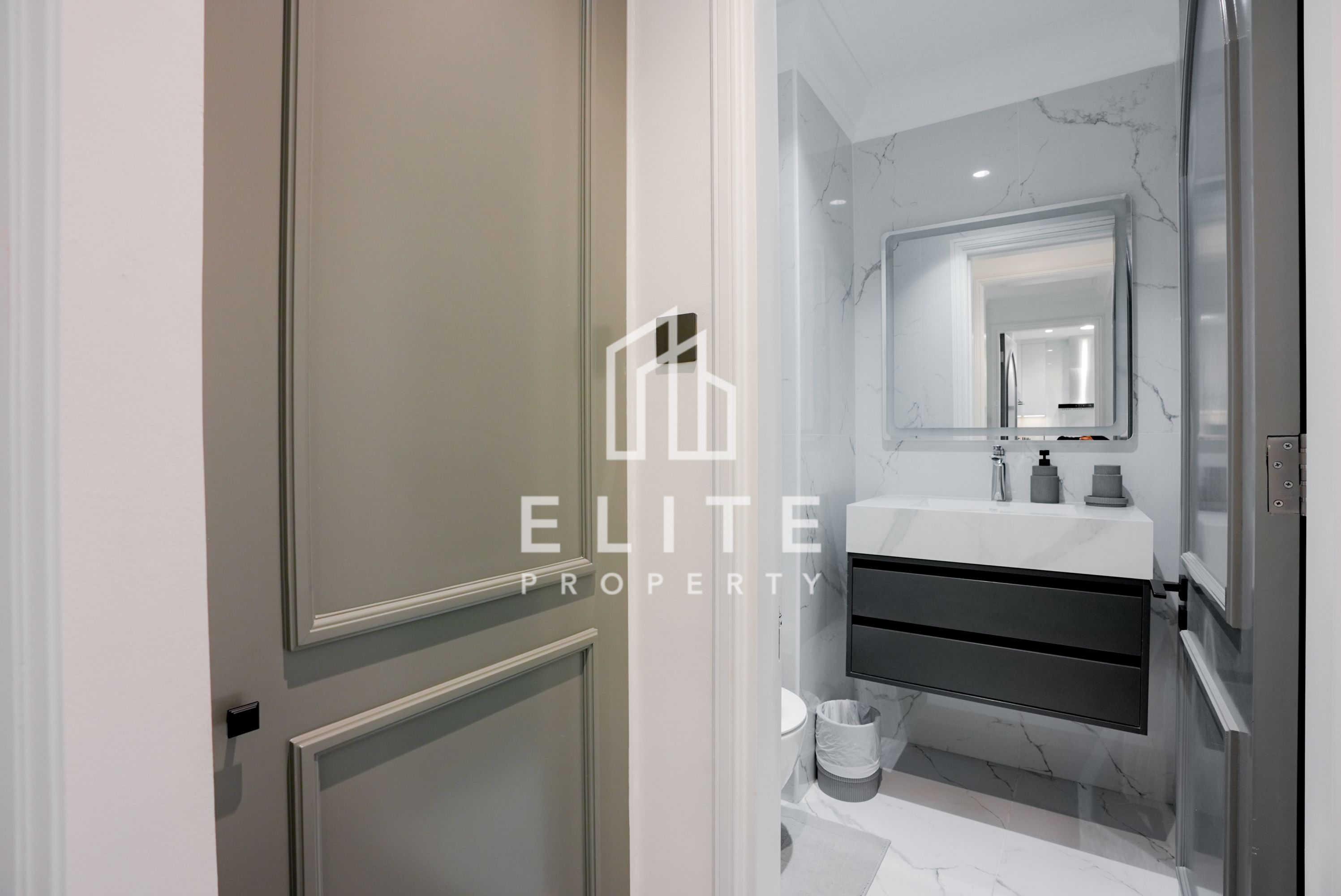 Full Burj and Fountain View | Upgraded | Jacuzzi