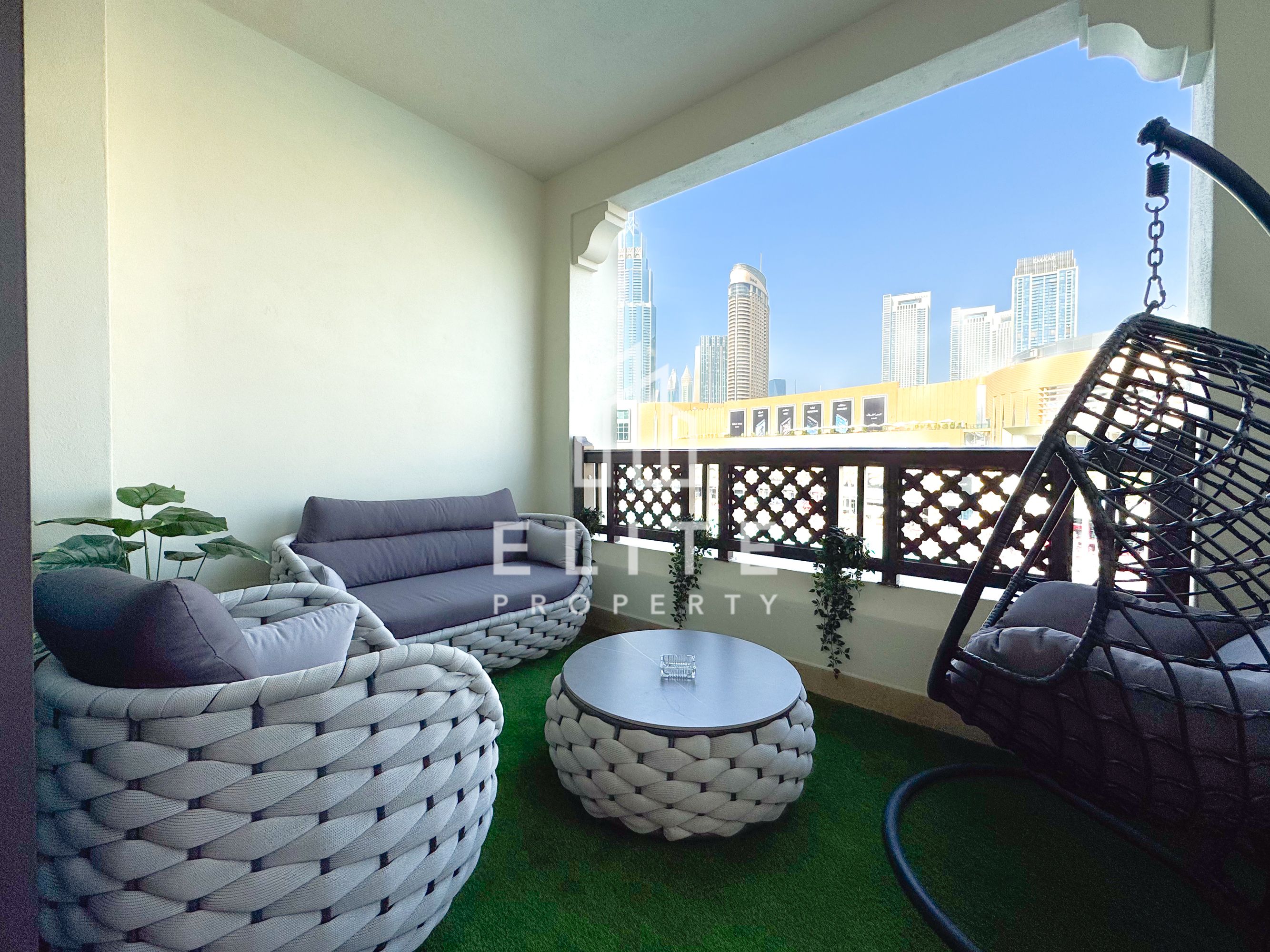 Full Burj and Fountain View | Upgraded | Jacuzzi