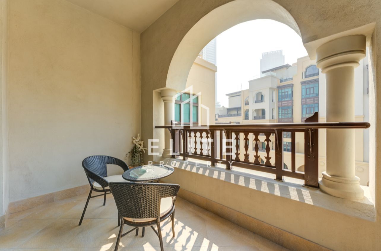 Upgraded | Fully Furnished | Rare Layout