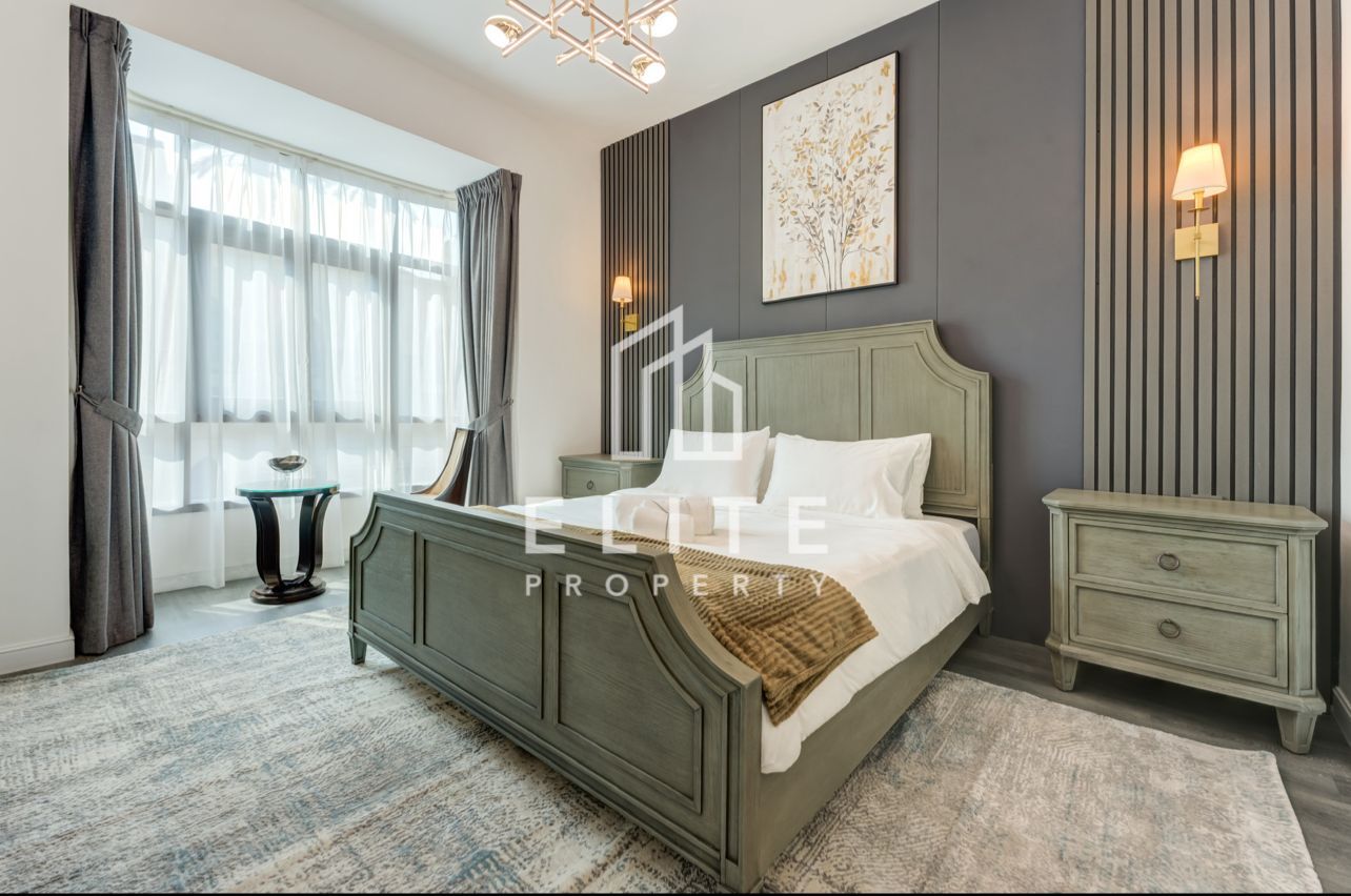 Upgraded | Fully Furnished | Rare Layout