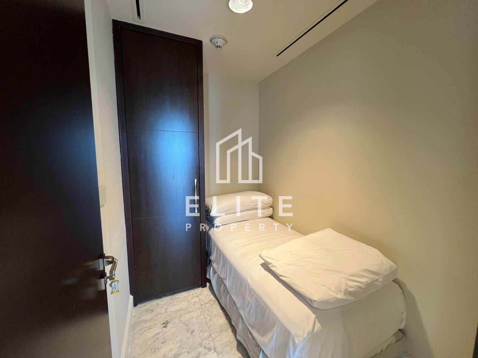 Burj Khalifa View | Vacant | Exceptional Value