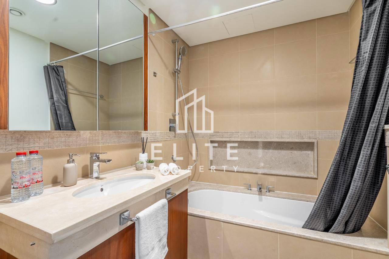 Burj Khalifa View | Furnished | Exceptional Price