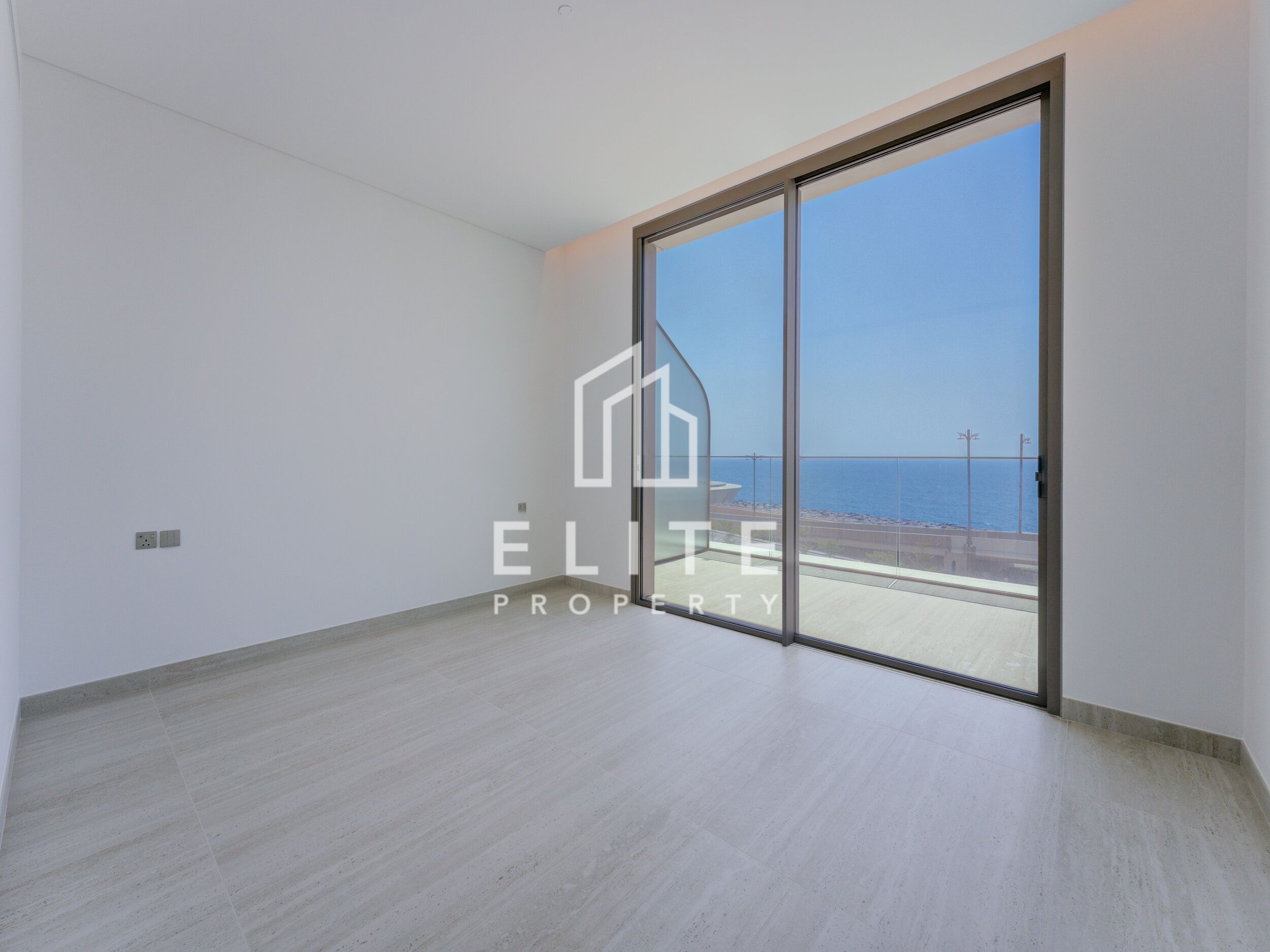 LUXURY PALM LIVING | FULL SEA VIEW | PREMIUM