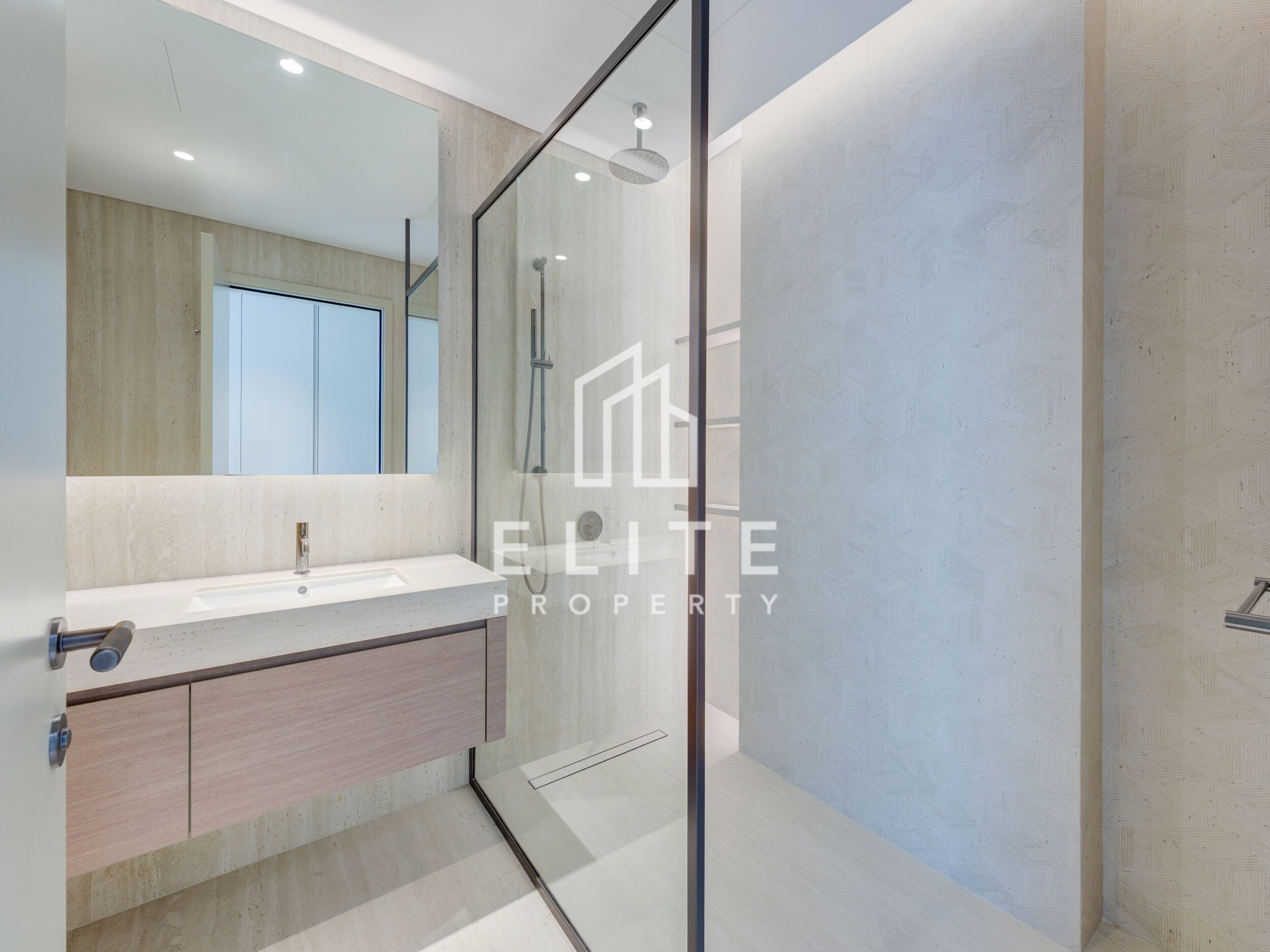 LUXURY PALM LIVING | FULL SEA VIEW | PREMIUM
