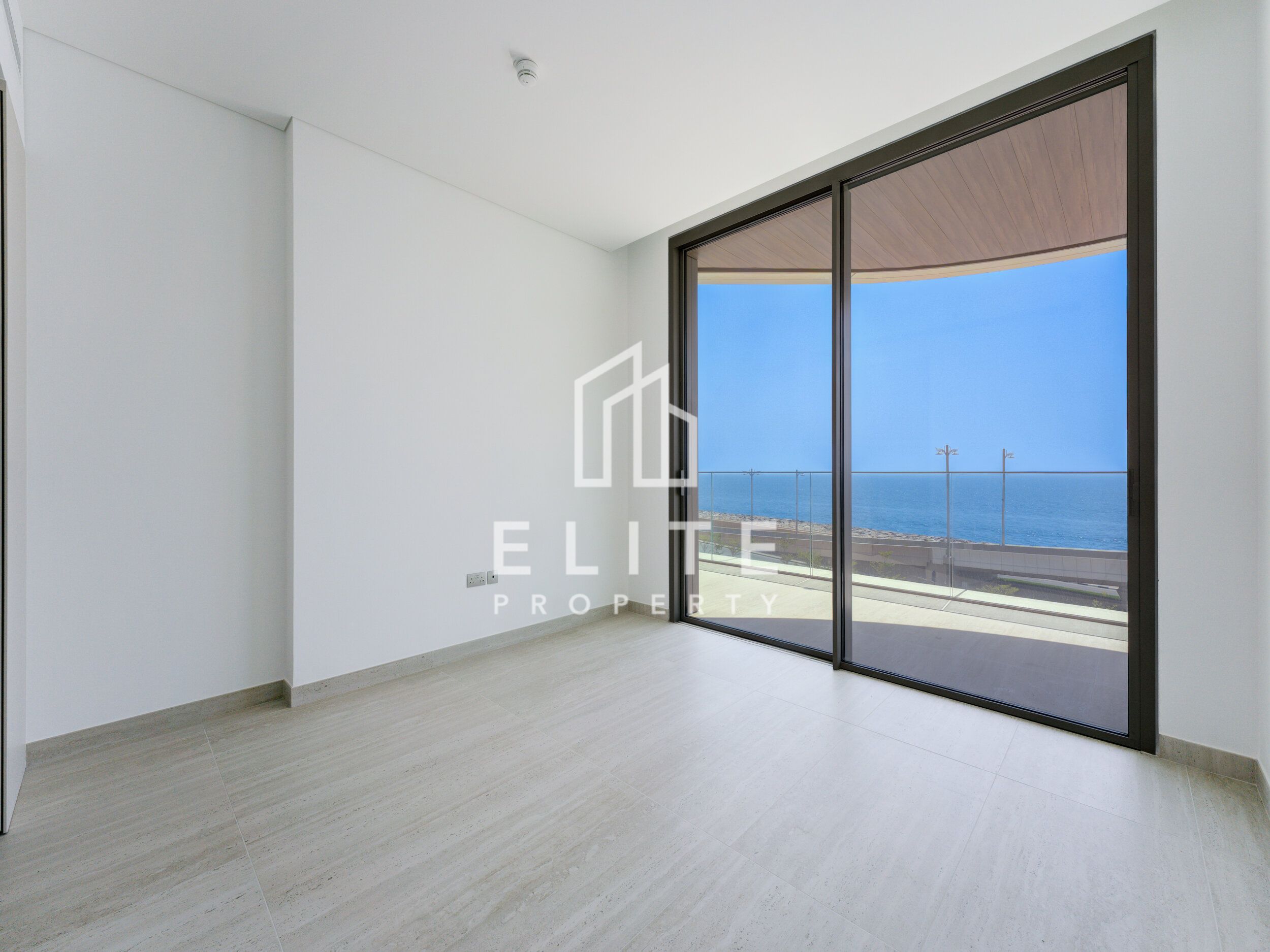LUXURY PALM LIVING | FULL SEA VIEW | PREMIUM