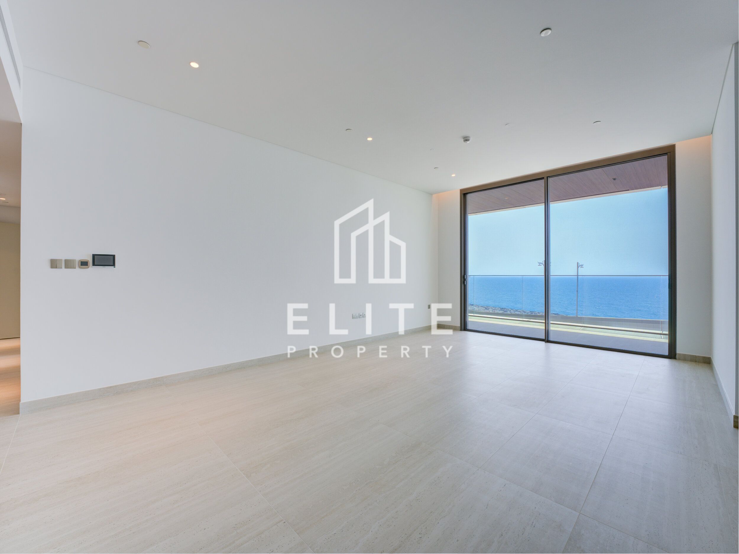 LUXURY PALM LIVING | FULL SEA VIEW | PREMIUM