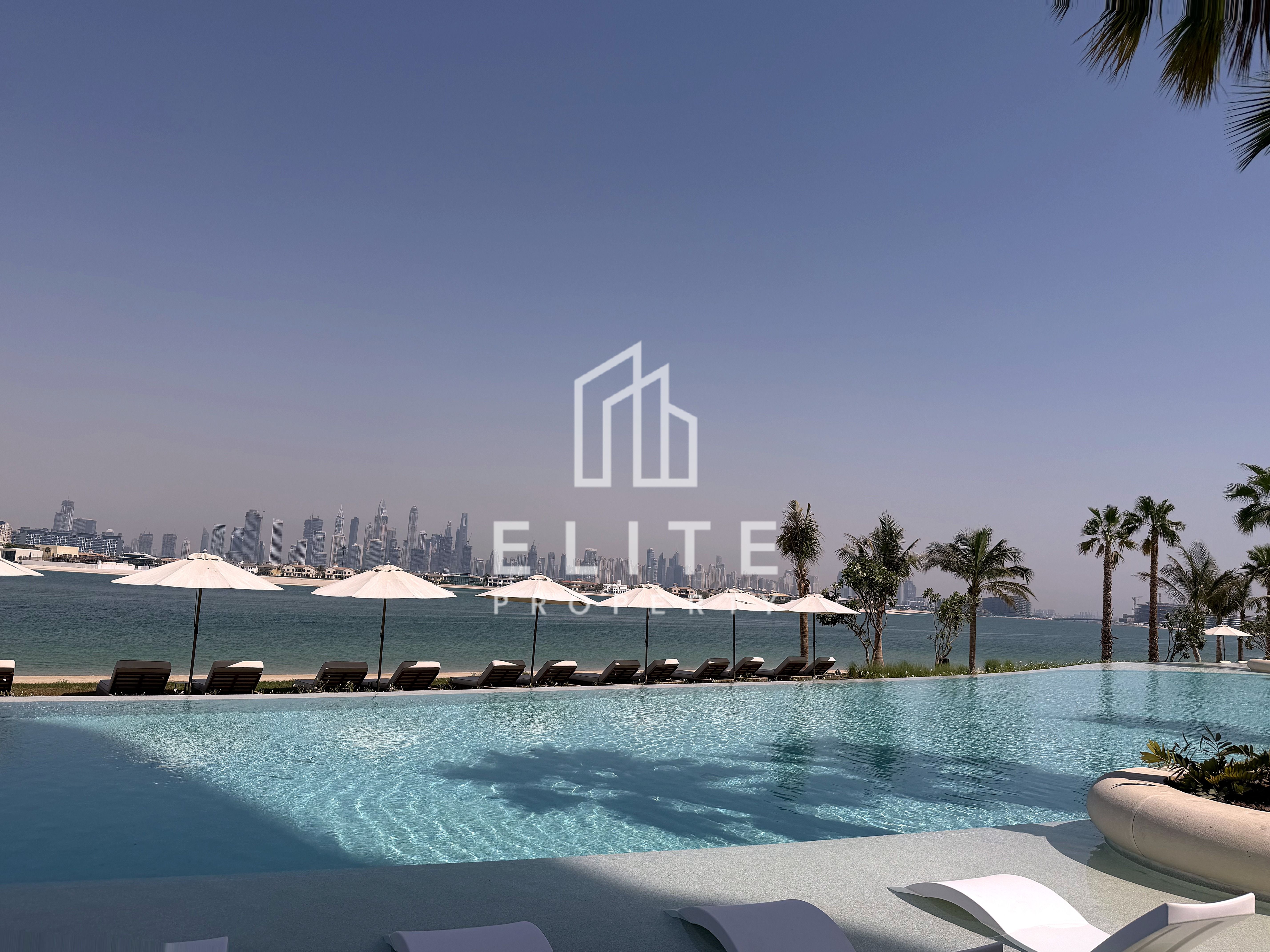 LUXURY PALM LIVING | FULL SEA VIEW | PREMIUM