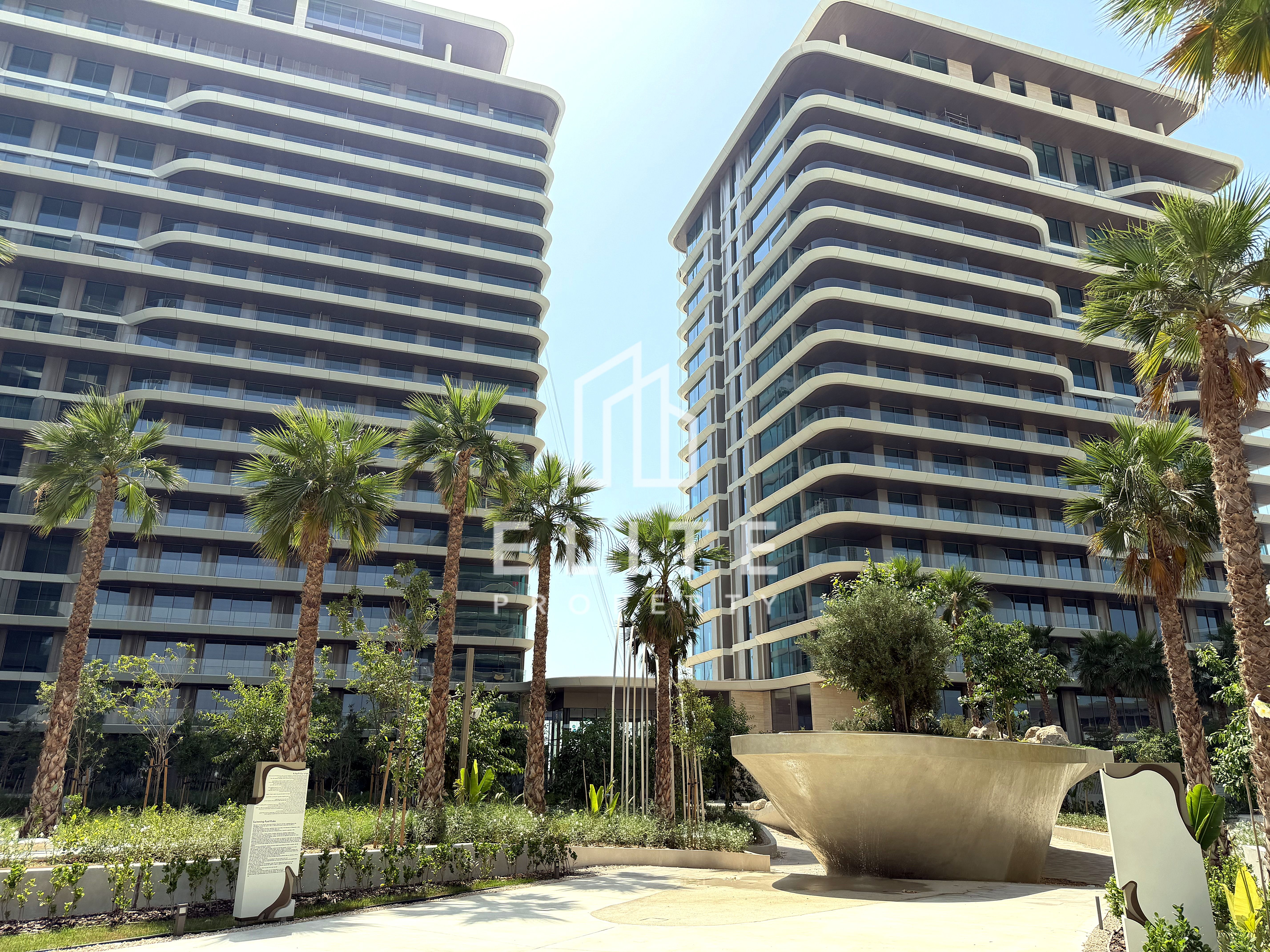 LUXURY PALM LIVING | FULL SEA VIEW | PREMIUM