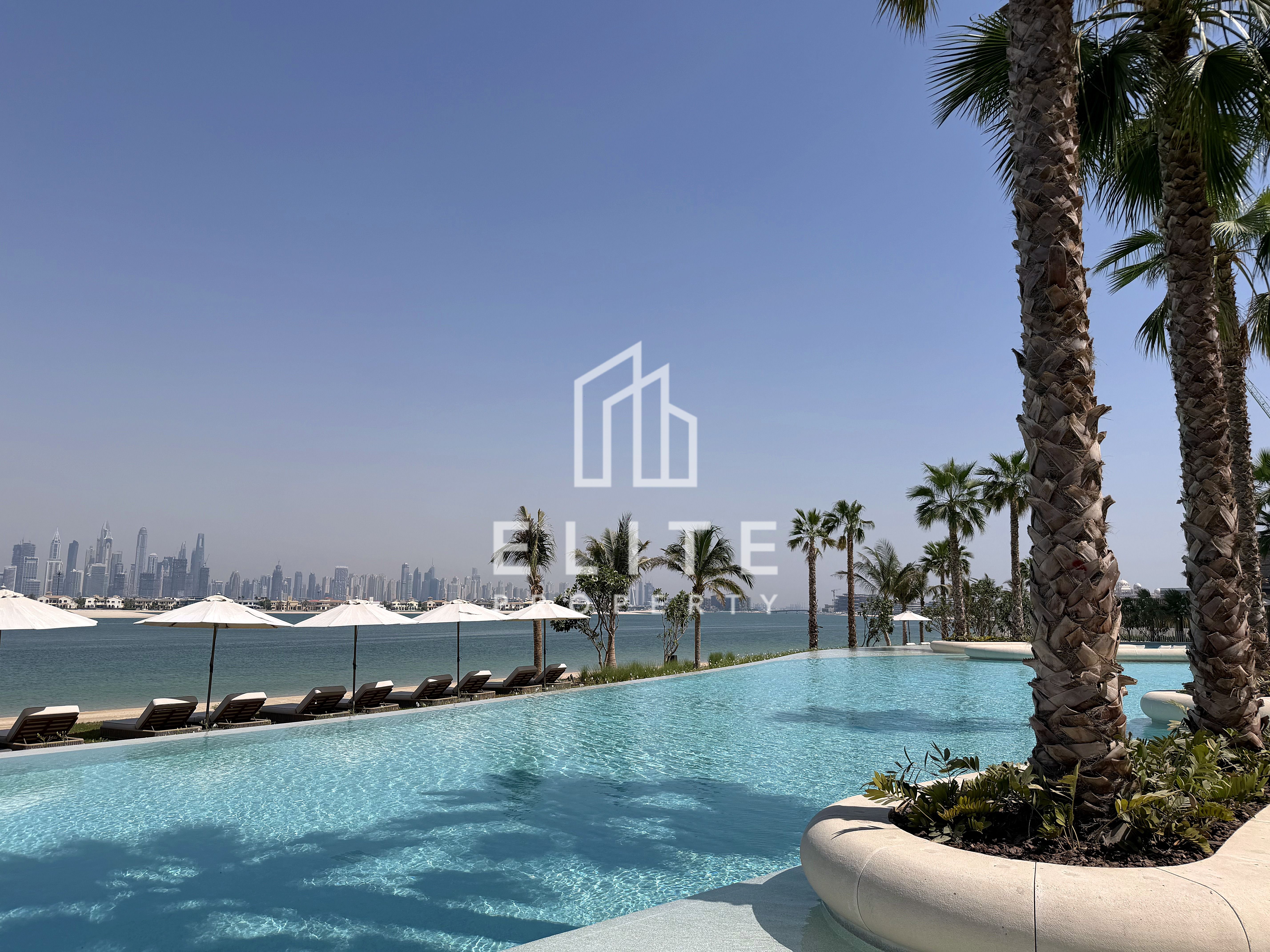LUXURY PALM LIVING | FULL SEA VIEW | PREMIUM