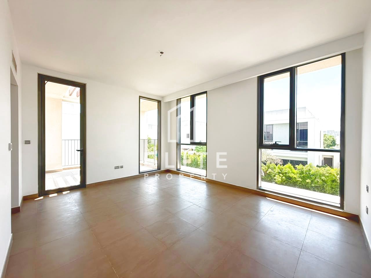 Type E3 | Upgraded | Close to Amenities