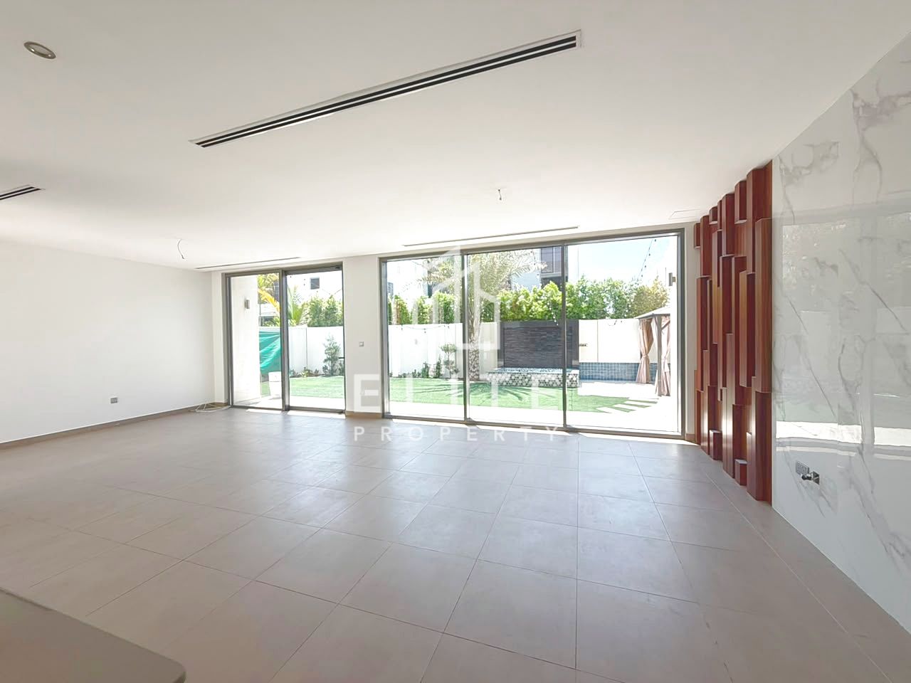 Type E3 | Upgraded | Close to Amenities