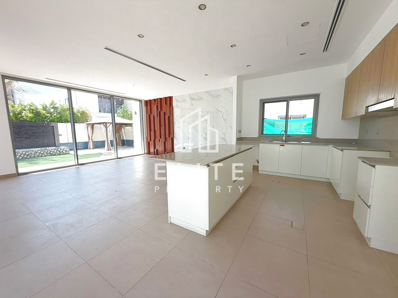 Type E3 | Upgraded | Close to Amenities