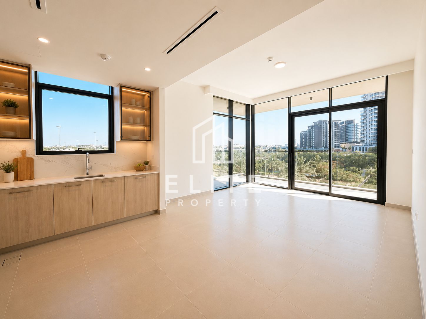 Corner Unit | Golf Course/Community View | Bright