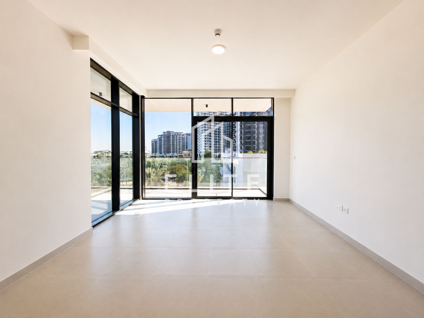 Corner Unit | Golf Course/Community View | Bright