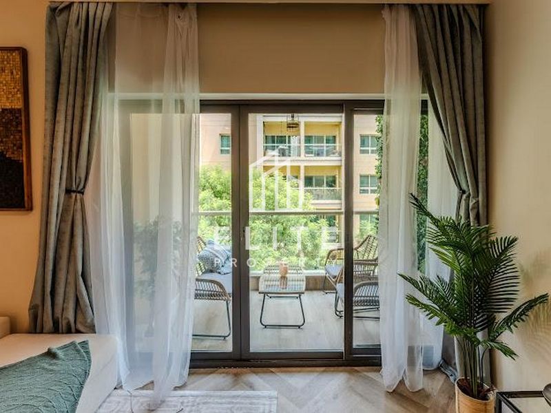 Luxurious | 12 cheques | Upgraded