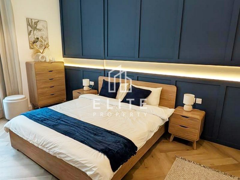 Luxurious | 12 cheques | Upgraded