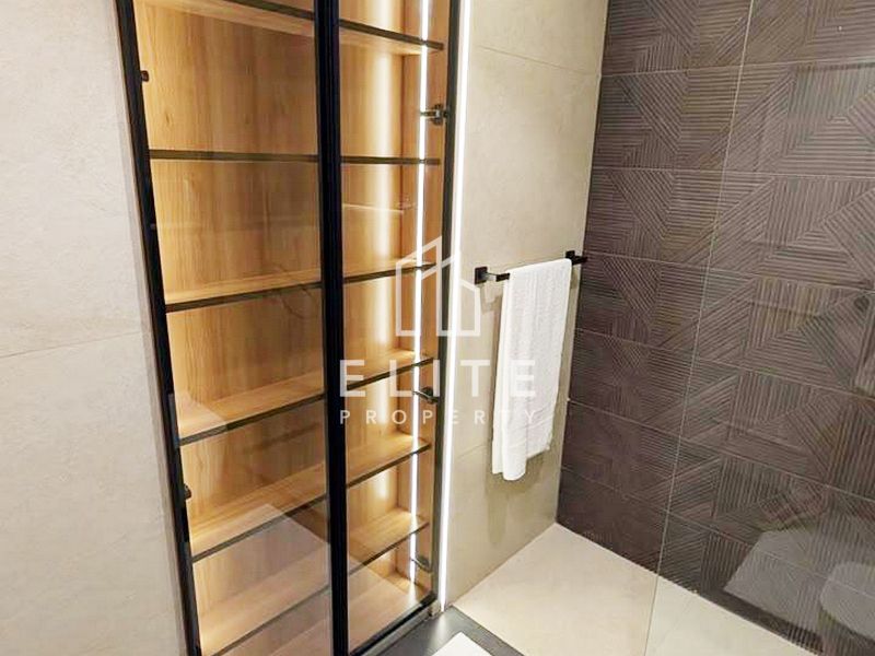 Luxurious | 12 cheques | Upgraded