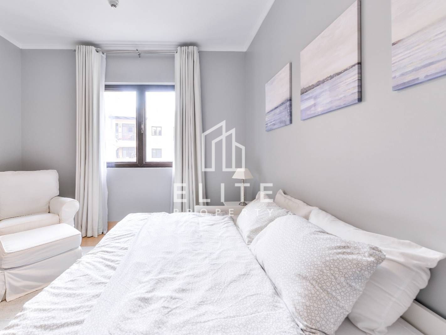 READY TO MOVE-IN, FULLY FURNISHED, SPACIOUS LAYOUT