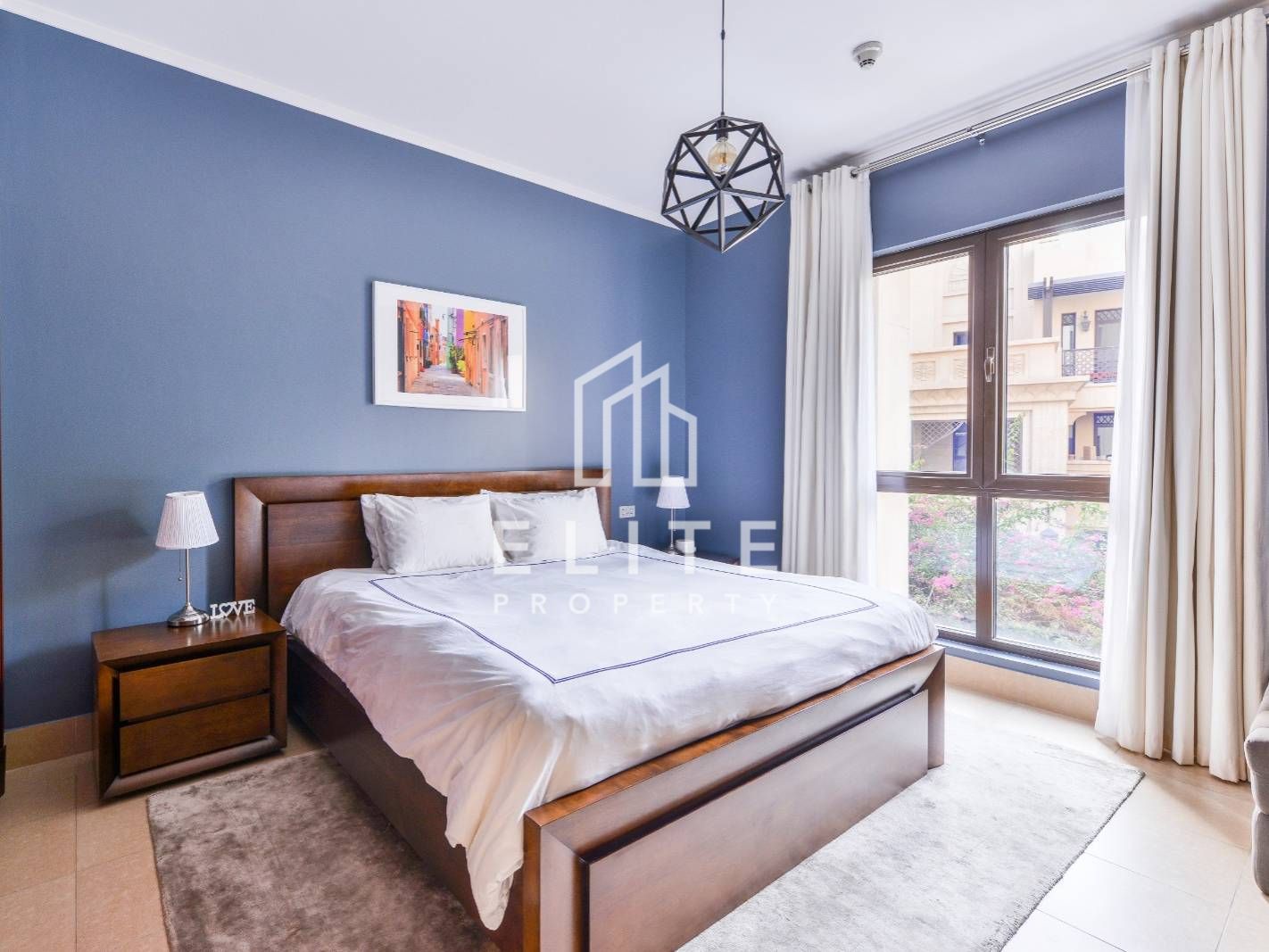 READY TO MOVE-IN, FULLY FURNISHED, SPACIOUS LAYOUT