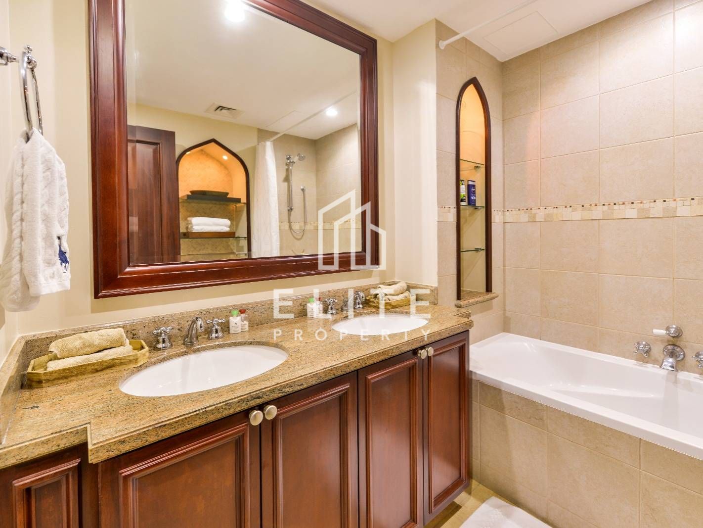 READY TO MOVE-IN, FULLY FURNISHED, SPACIOUS LAYOUT