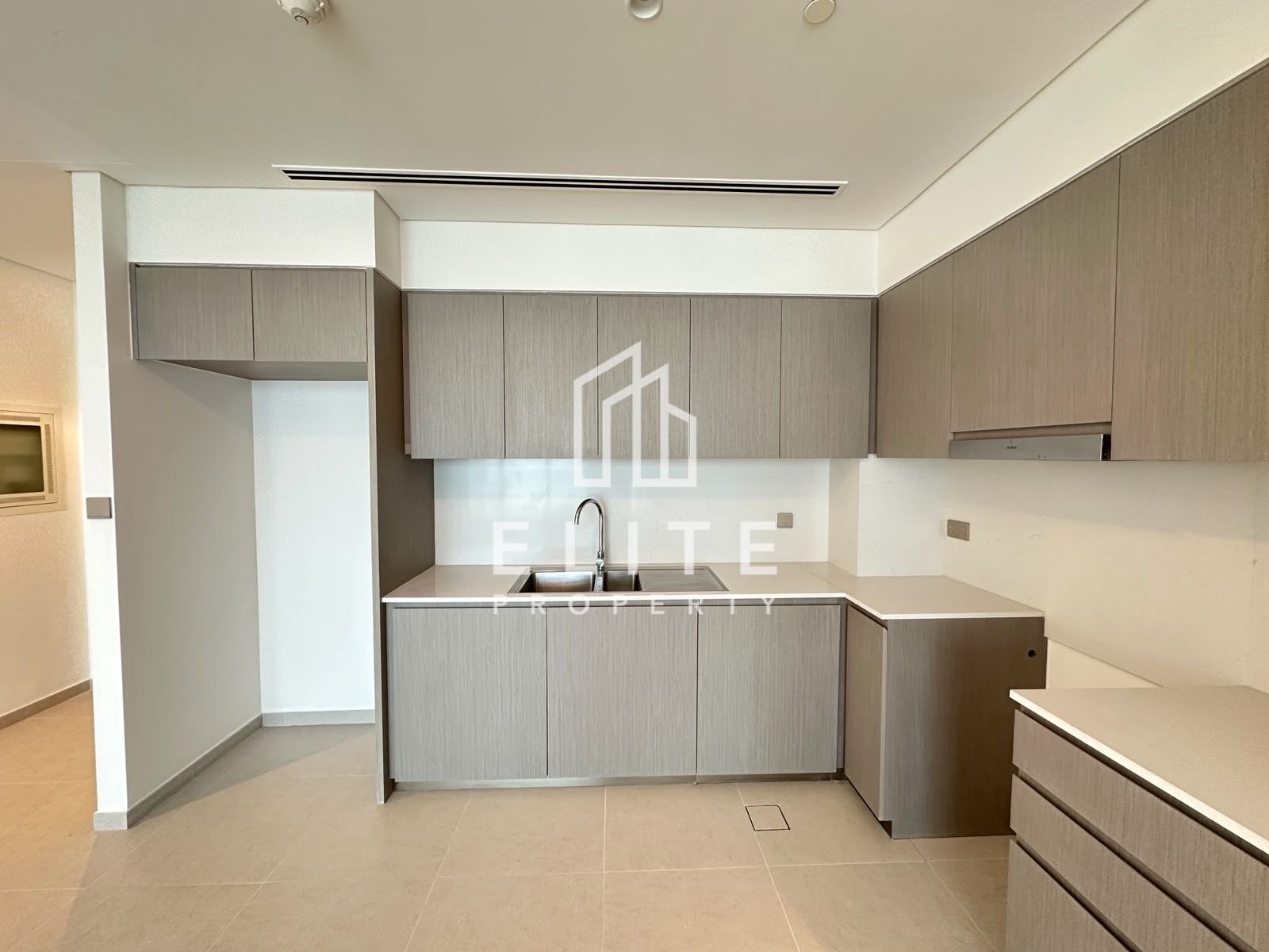 Unfurnished | Burj Views | Vacant
