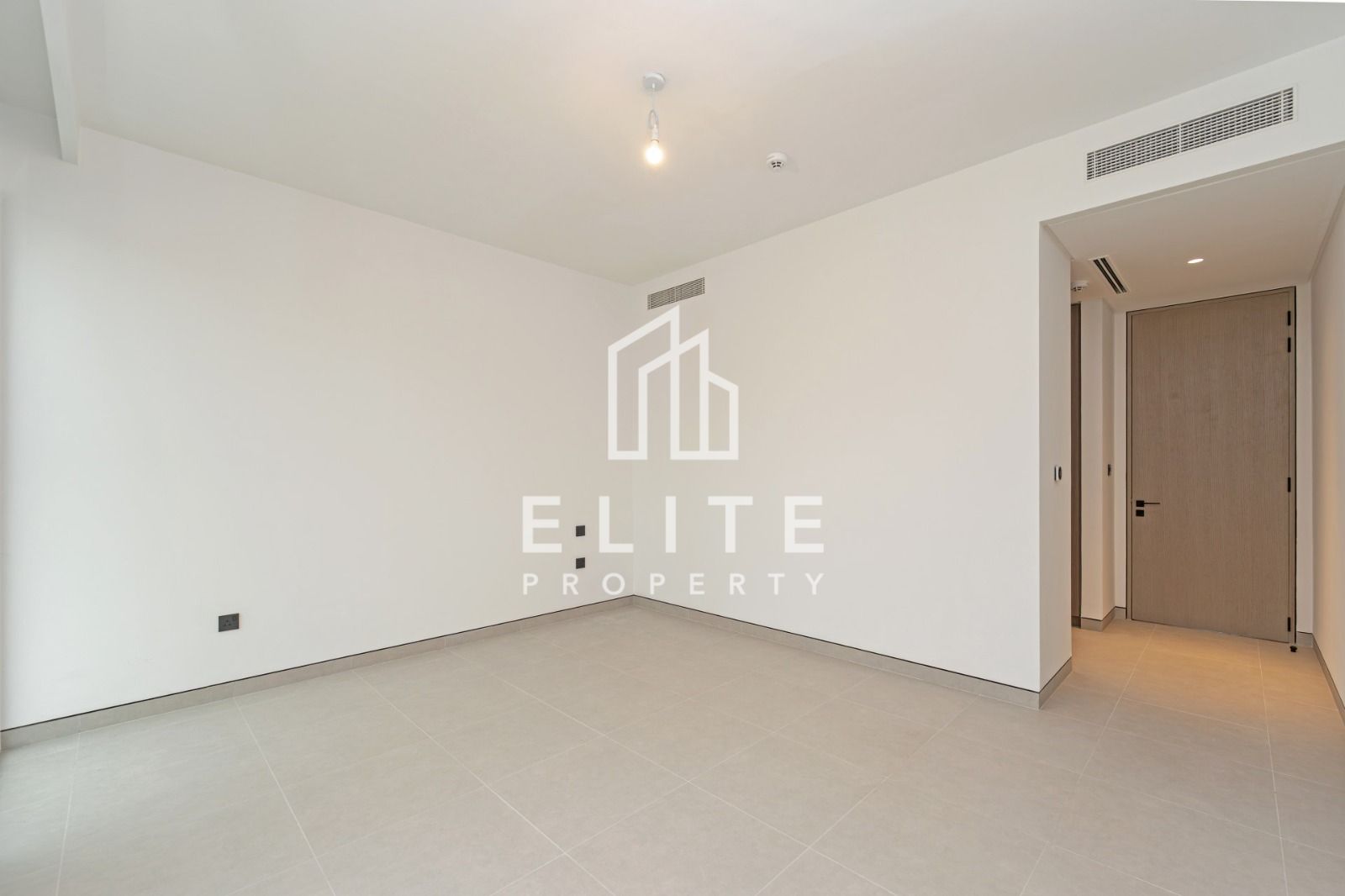 4 CHEQUES , FULLY EQUIPPED, LANDSCAPED