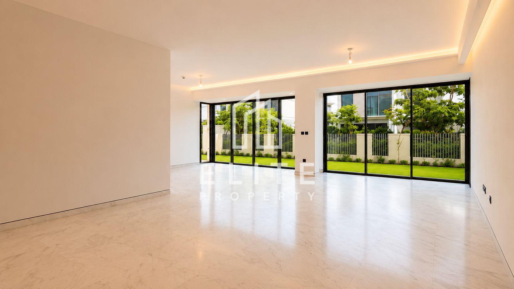 10 seconds to the pool | Internal