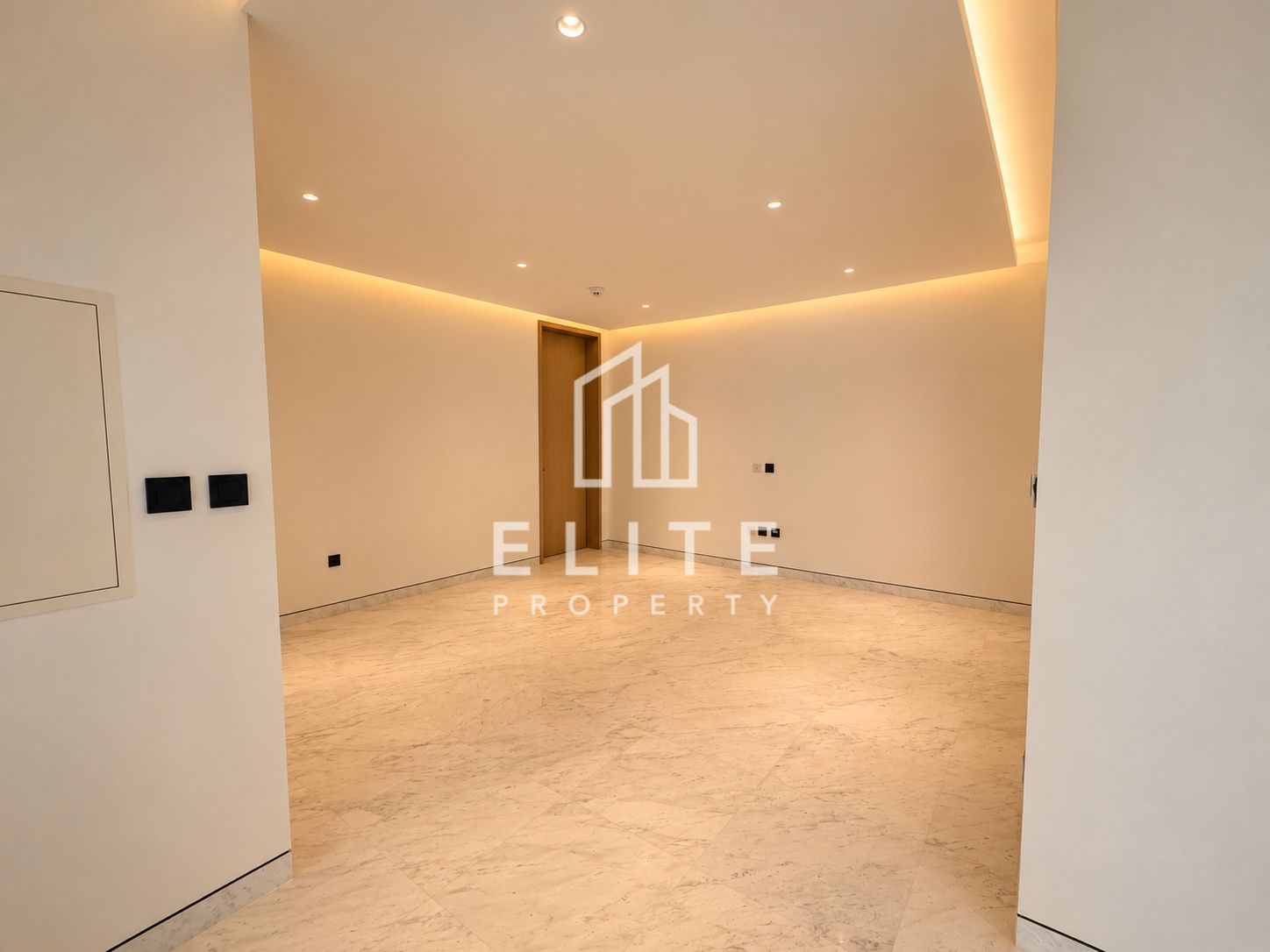10 seconds to the pool | Internal