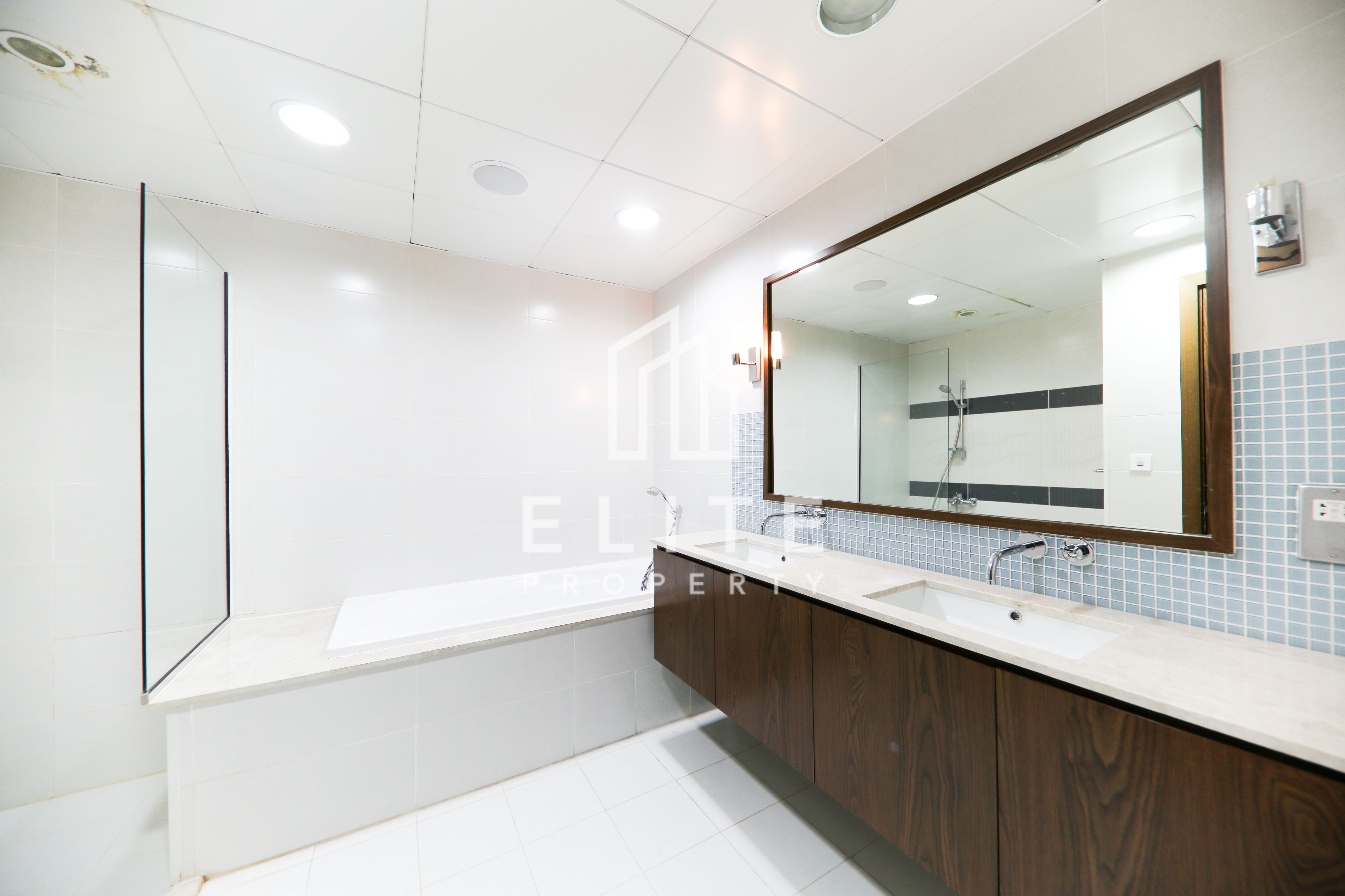 Vacant| Full Sea Views | High Floor