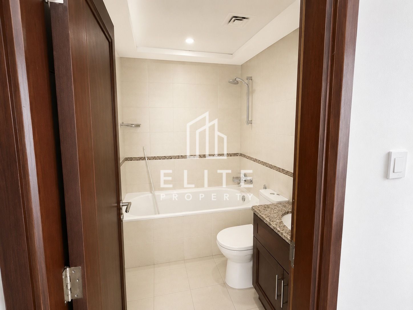 Lowest Priced | 2.5 Bath | Large Layout
