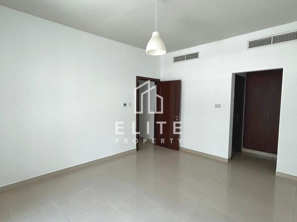 Lowest Priced | 2.5 Bath | Large Layout