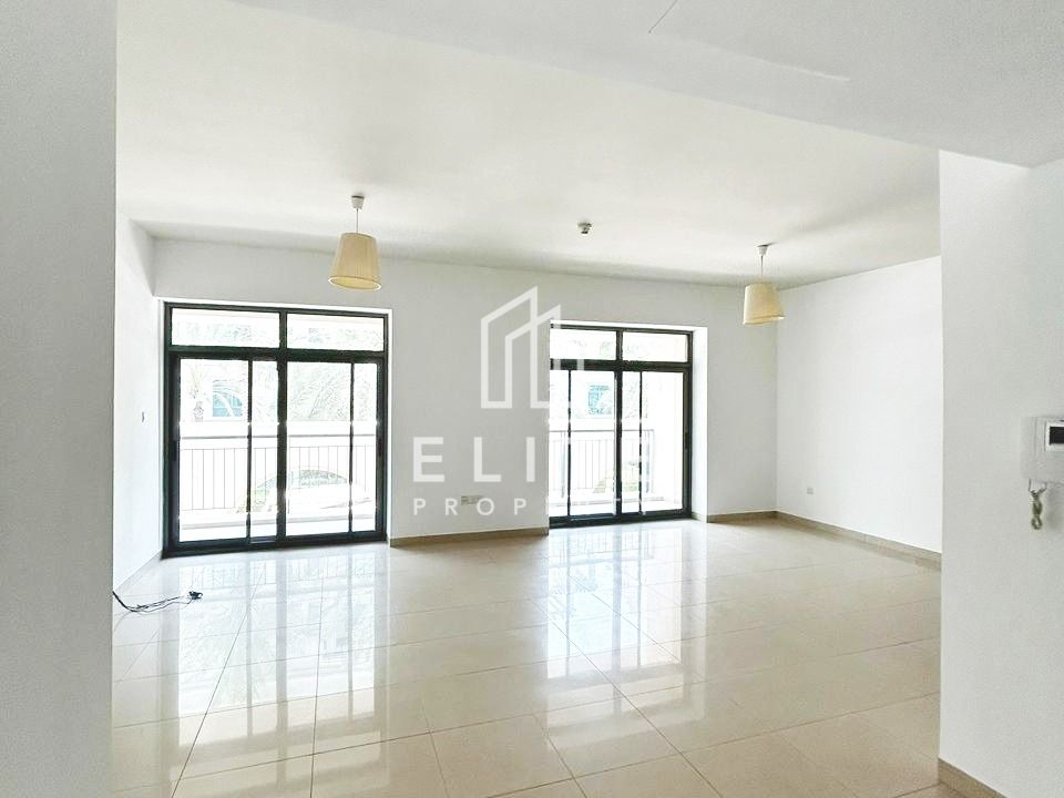 Lowest Priced | 2.5 Bath | Large Layout