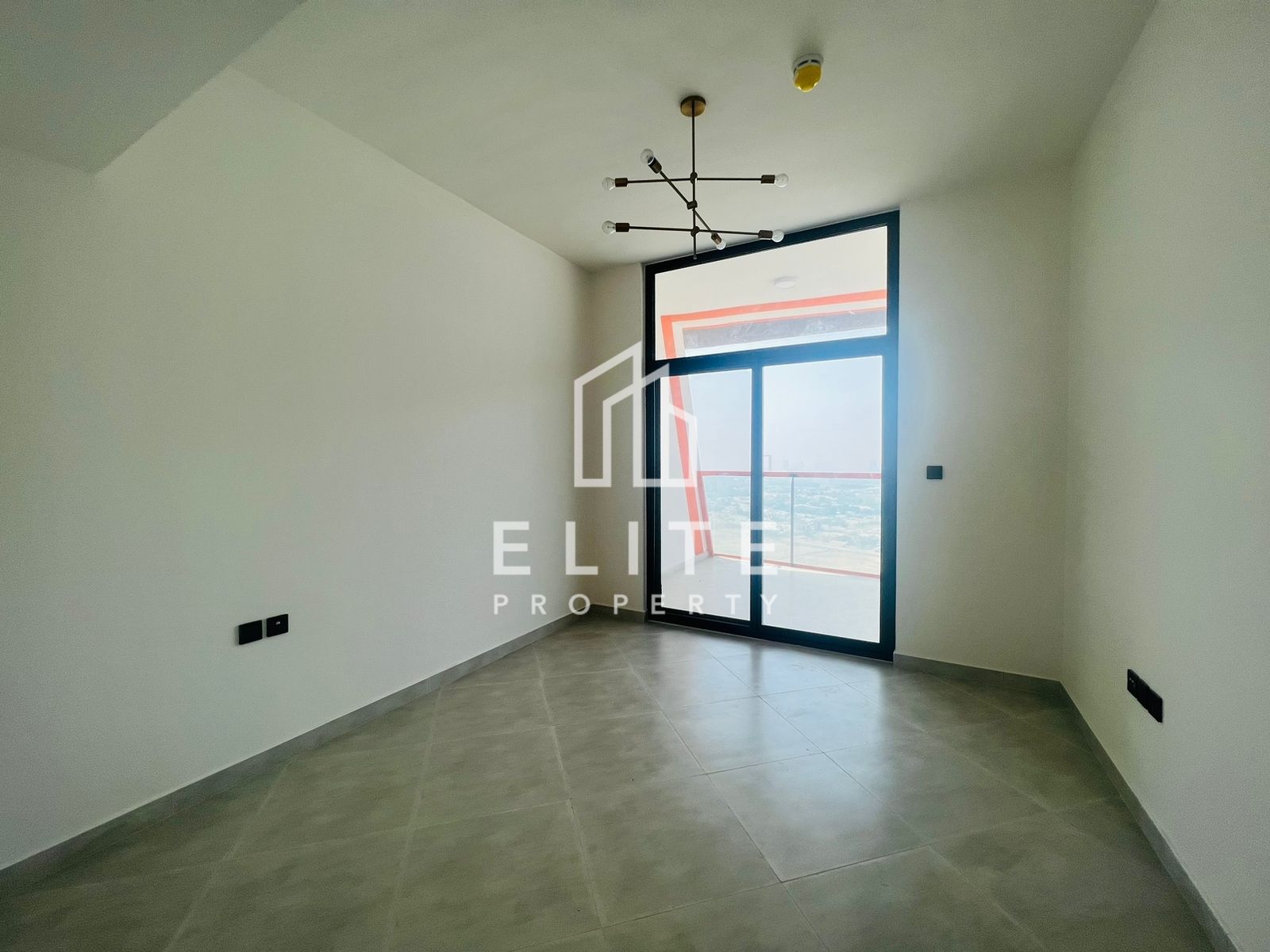 Vacant | 2 floors of living space.