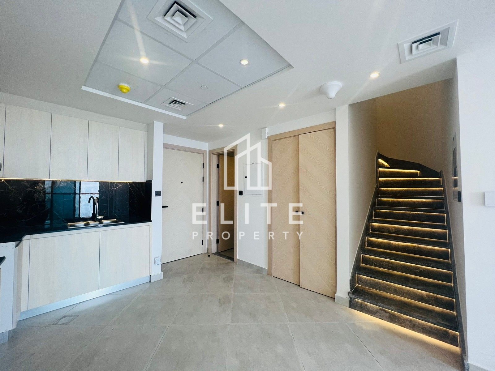 Vacant | 2 floors of living space.