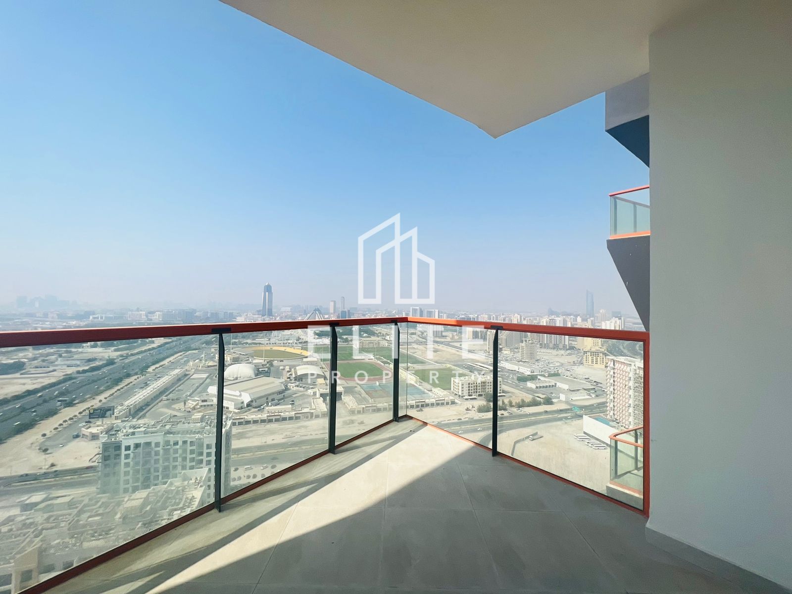 Vacant | 2 floors of living space.
