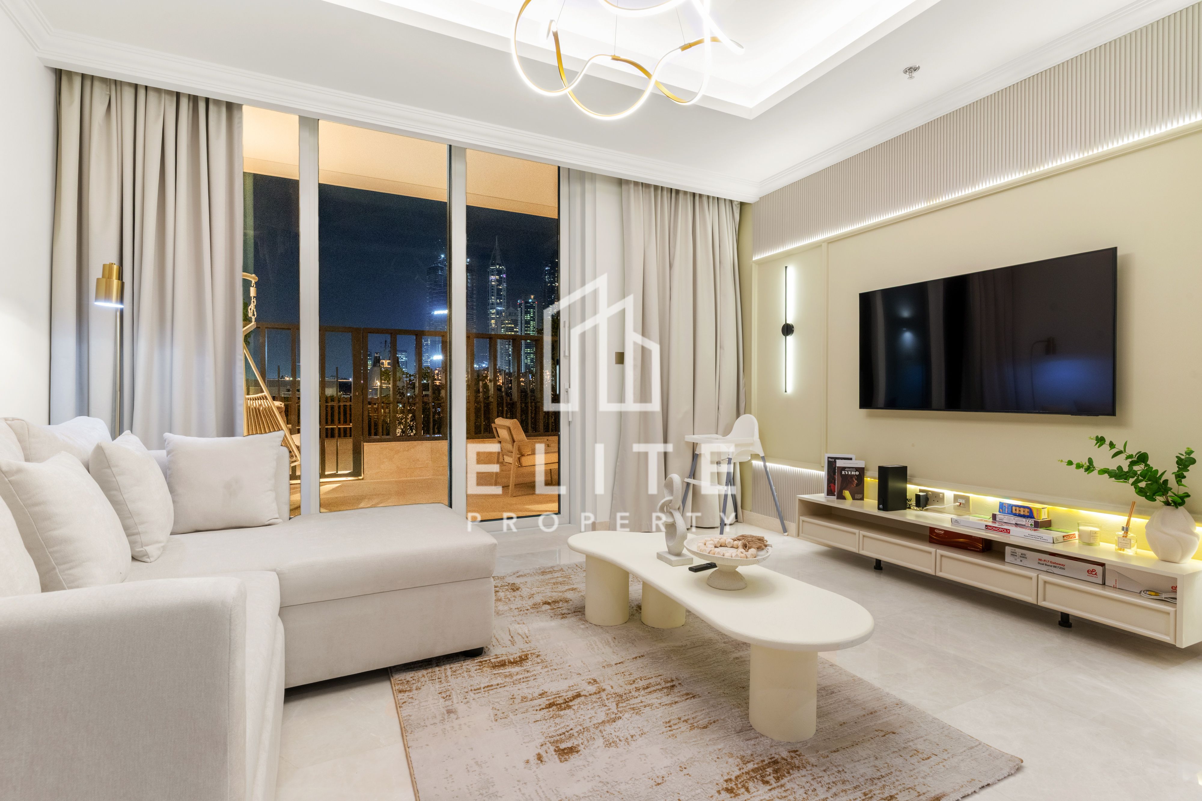 Rare Duplex & Beach Access I Marina Skyline Views