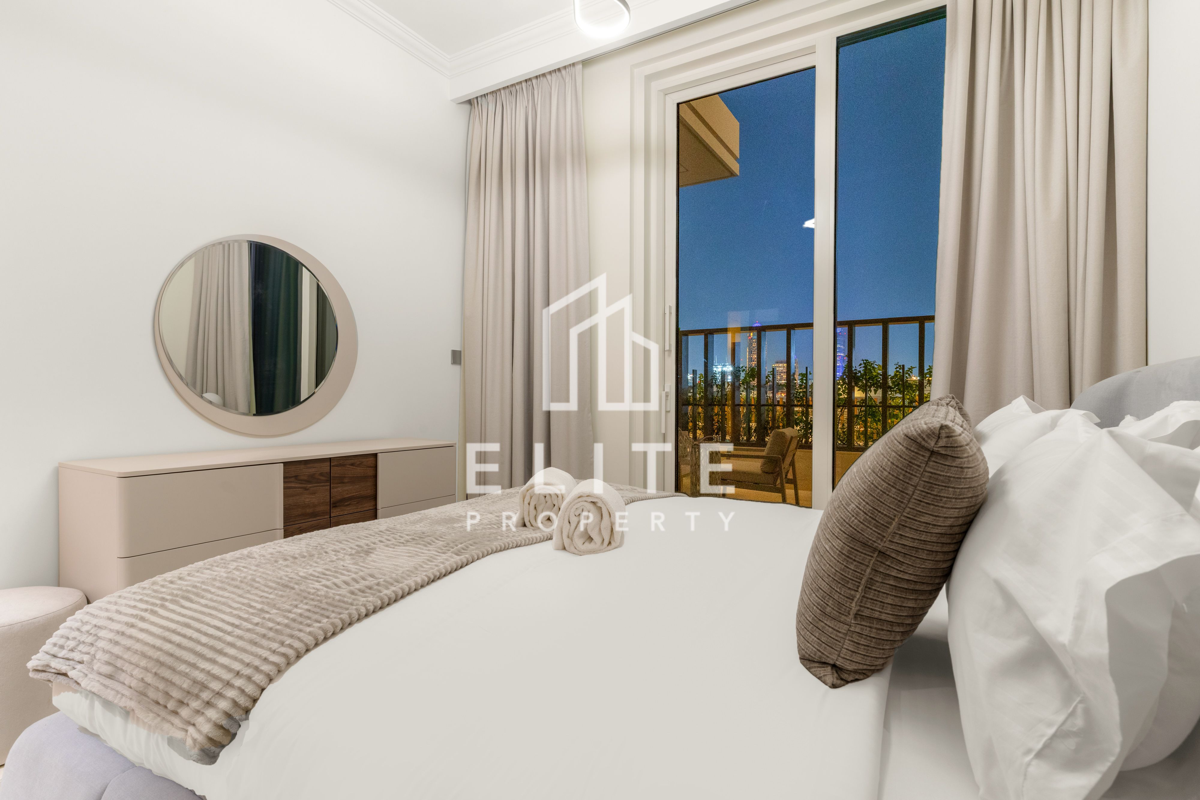 Rare Duplex & Beach Access I Marina Skyline Views