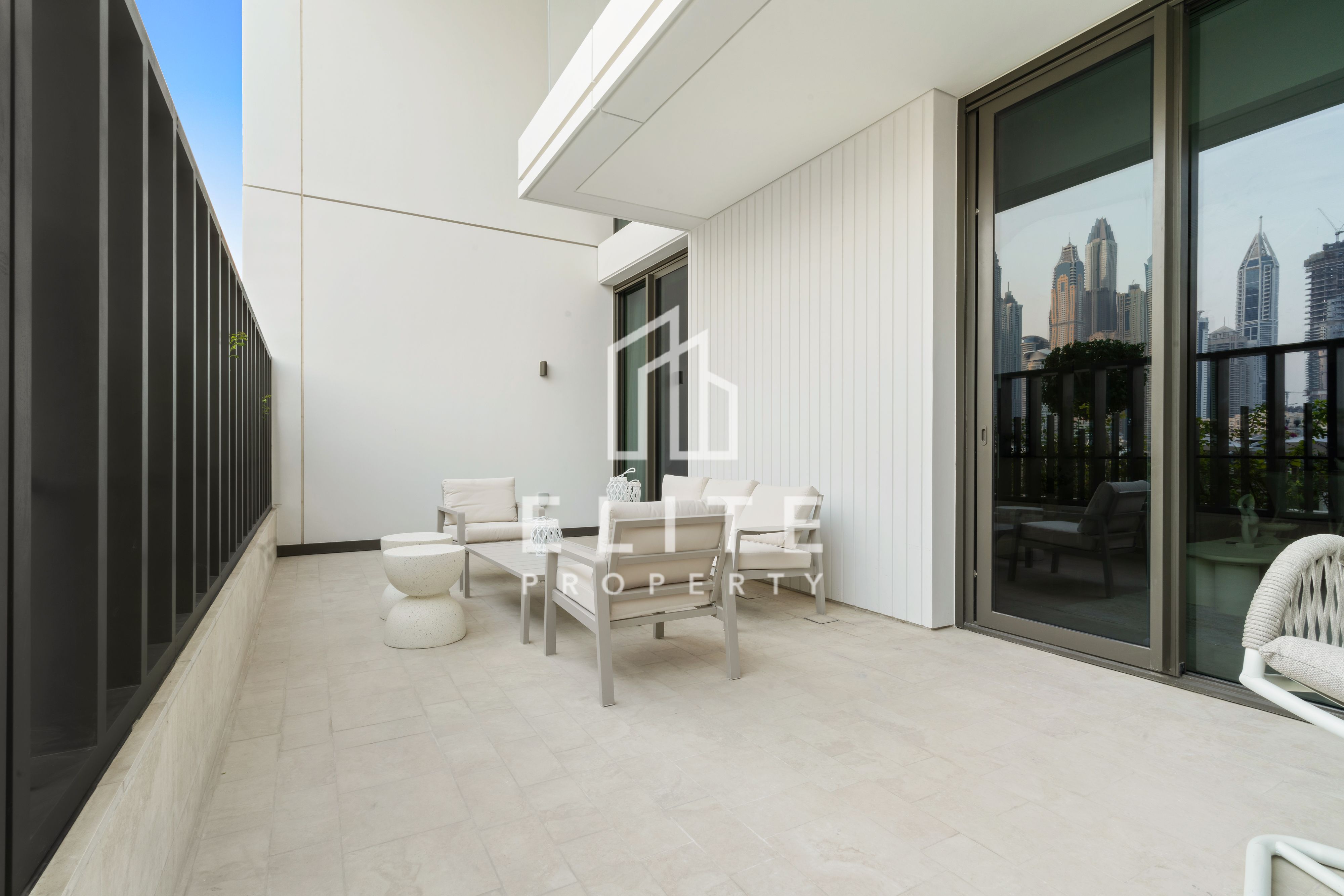 Rare Duplex & Beach Access I Marina Skyline Views